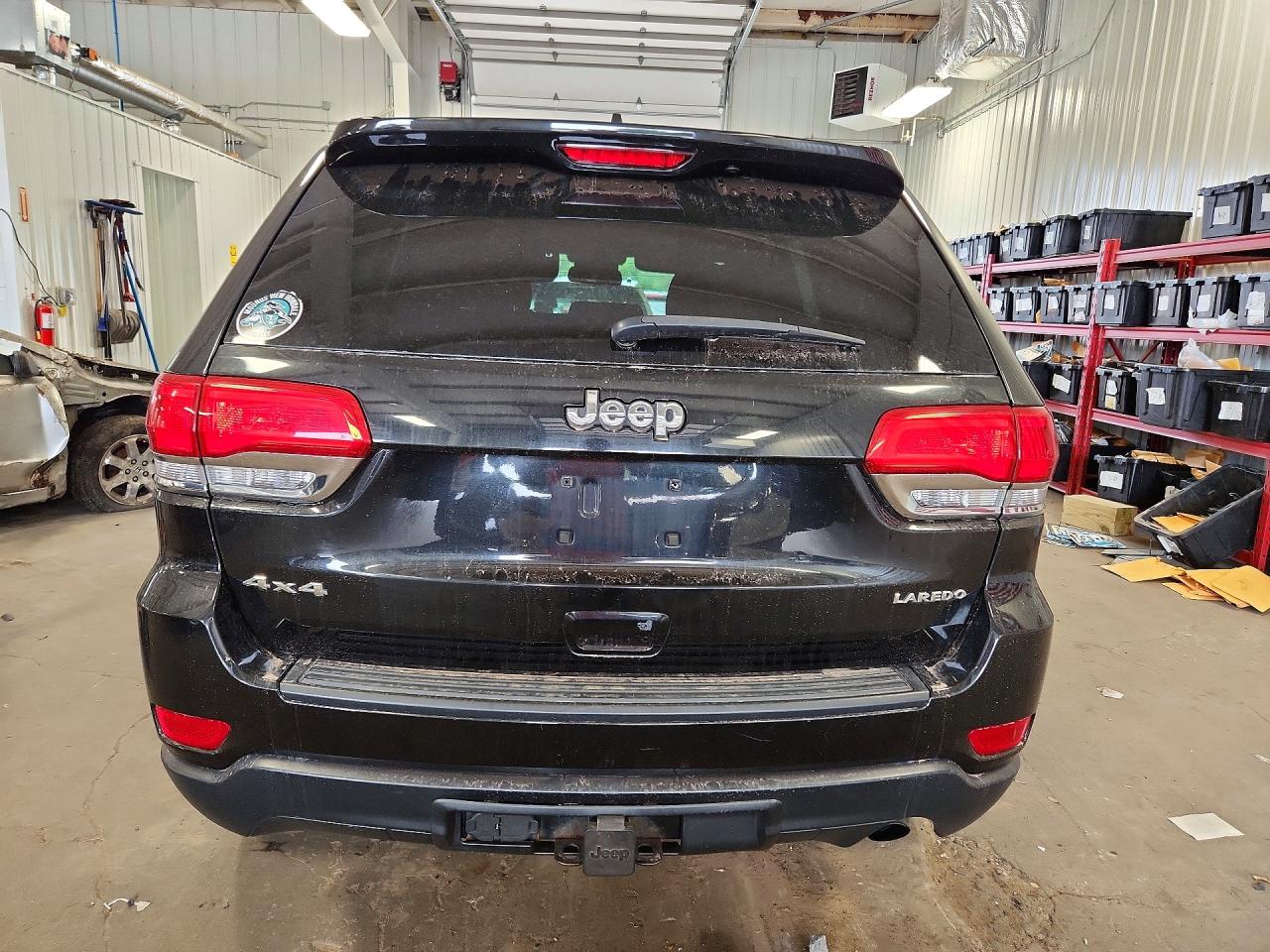 2015 Jeep Grand Cherokee Laredo Black vin: 1C4RJFAG8FC949712