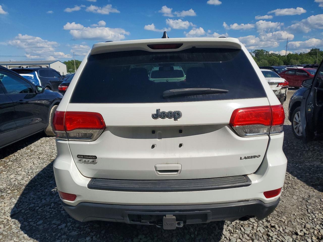 2015 Jeep Grand Cherokee Laredo White vin: 1C4RJFAG8FC949919