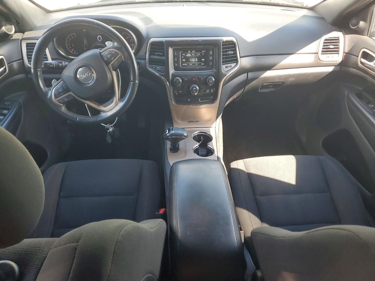 2015 Jeep Grand Cherokee Laredo White vin: 1C4RJFAG8FC949919