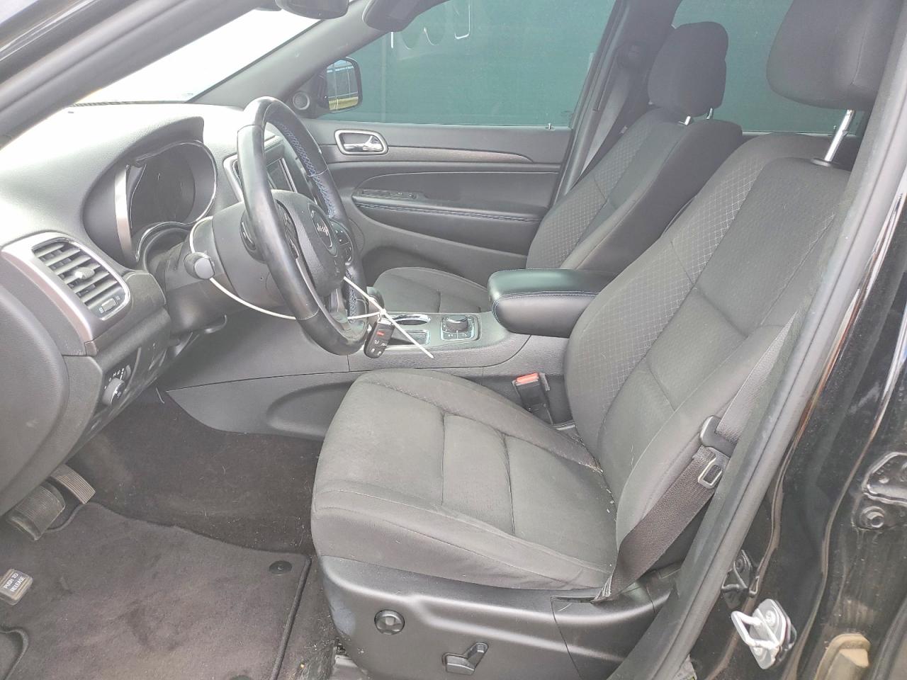 2018 Jeep Grand Cherokee Laredo Черный vin: 1C4RJFAG8JC466441