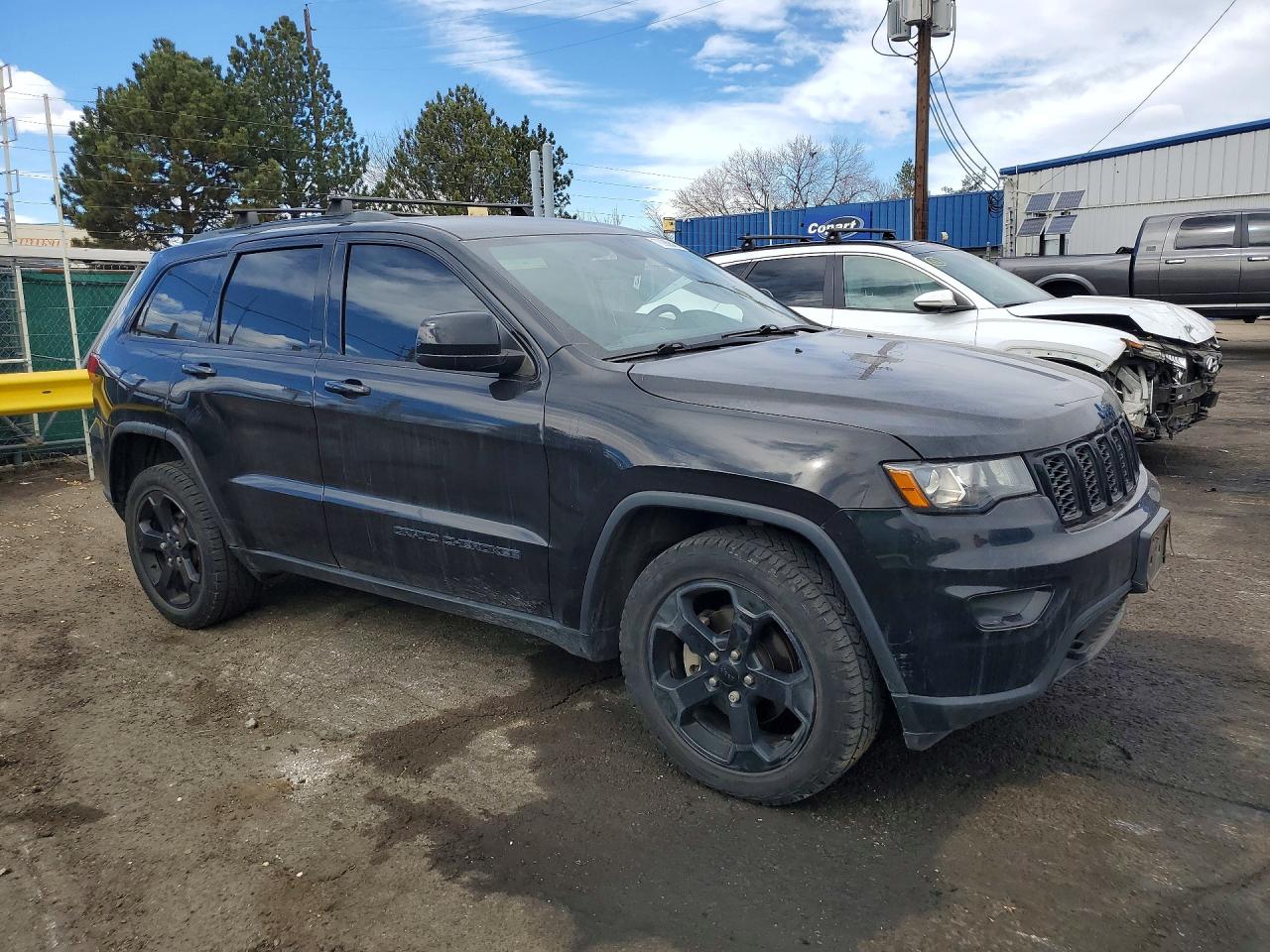 2018 Jeep Grand Cherokee Laredo Черный vin: 1C4RJFAG8JC466441