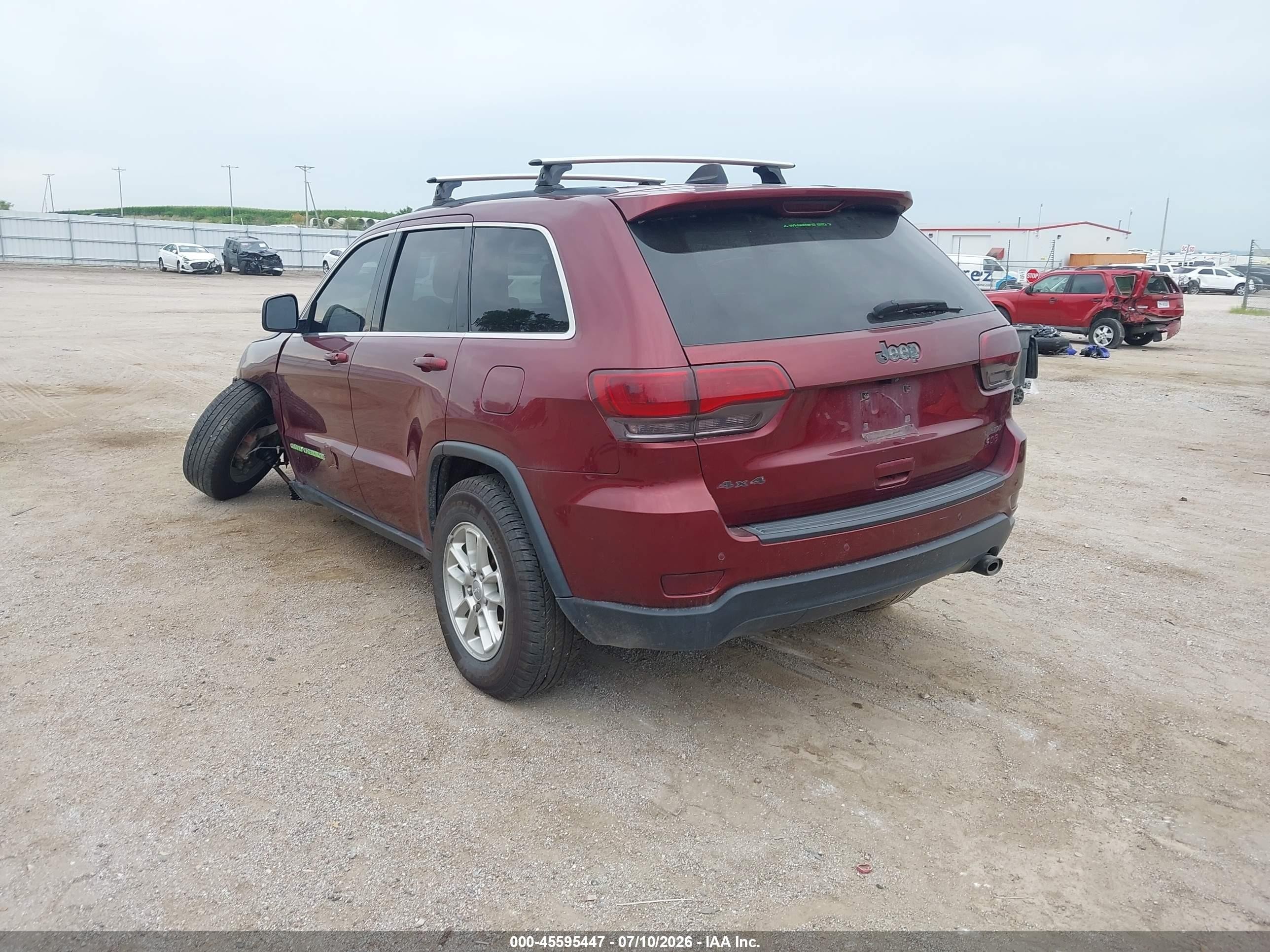 2019 Jeep Grand Cherokee Laredo 4x4 Red vin: 1C4RJFAG8KC667449