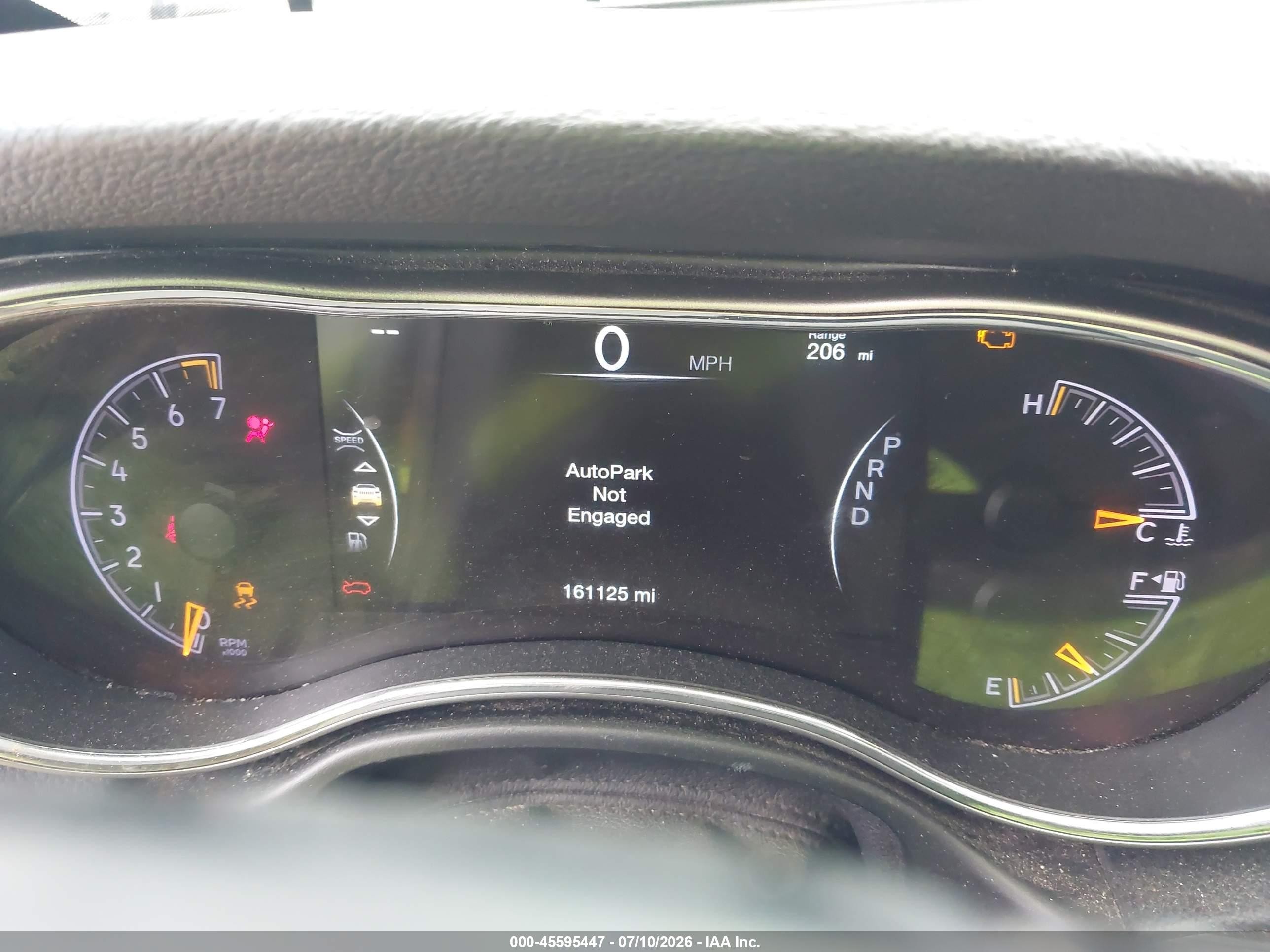 2019 Jeep Grand Cherokee Laredo 4x4 Red vin: 1C4RJFAG8KC667449