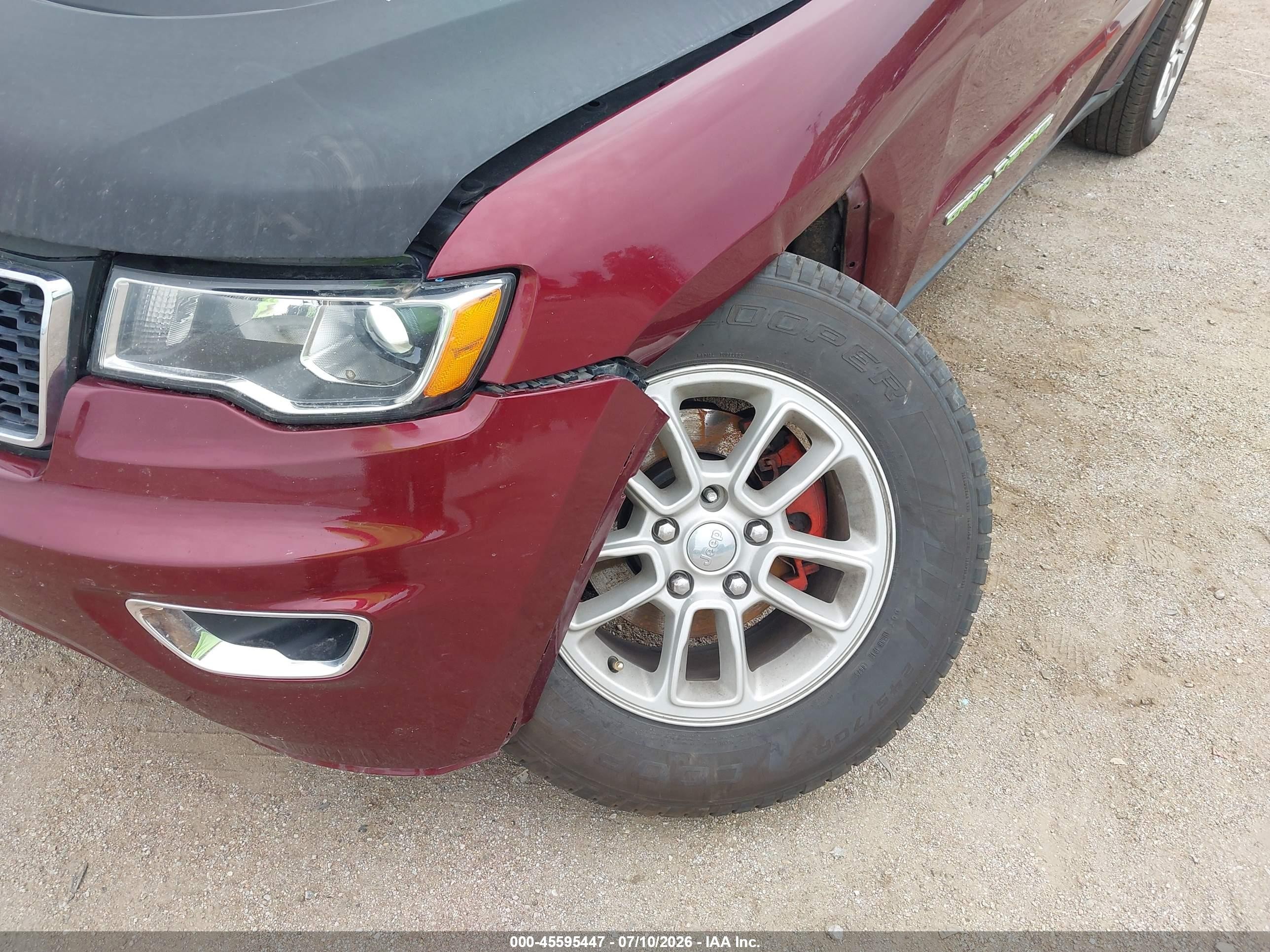 2019 Jeep Grand Cherokee Laredo 4x4 Red vin: 1C4RJFAG8KC667449