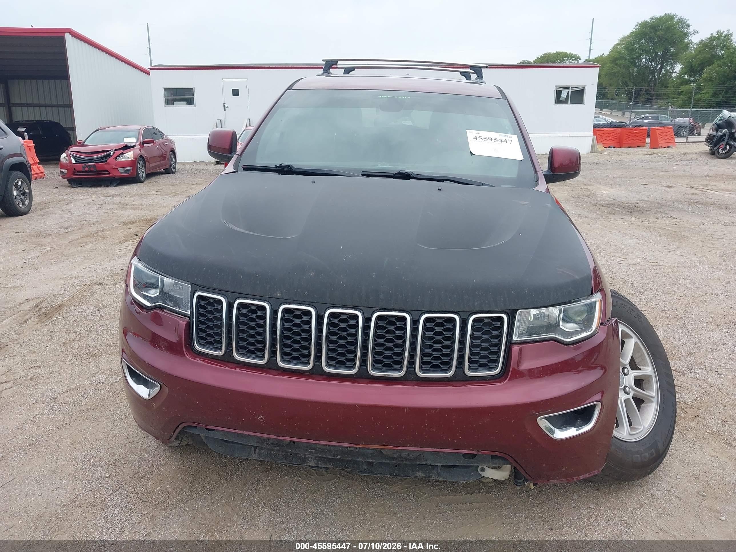 2019 Jeep Grand Cherokee Laredo 4x4 Red vin: 1C4RJFAG8KC667449