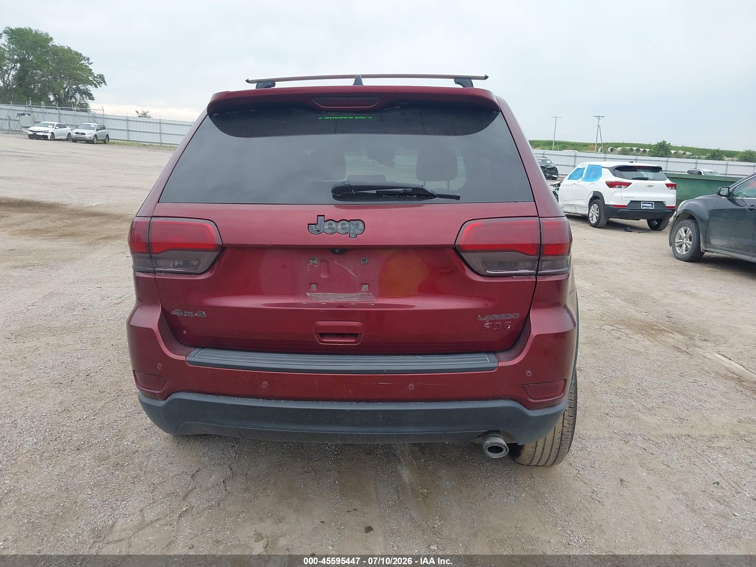 2019 Jeep Grand Cherokee Laredo 4x4 Red vin: 1C4RJFAG8KC667449