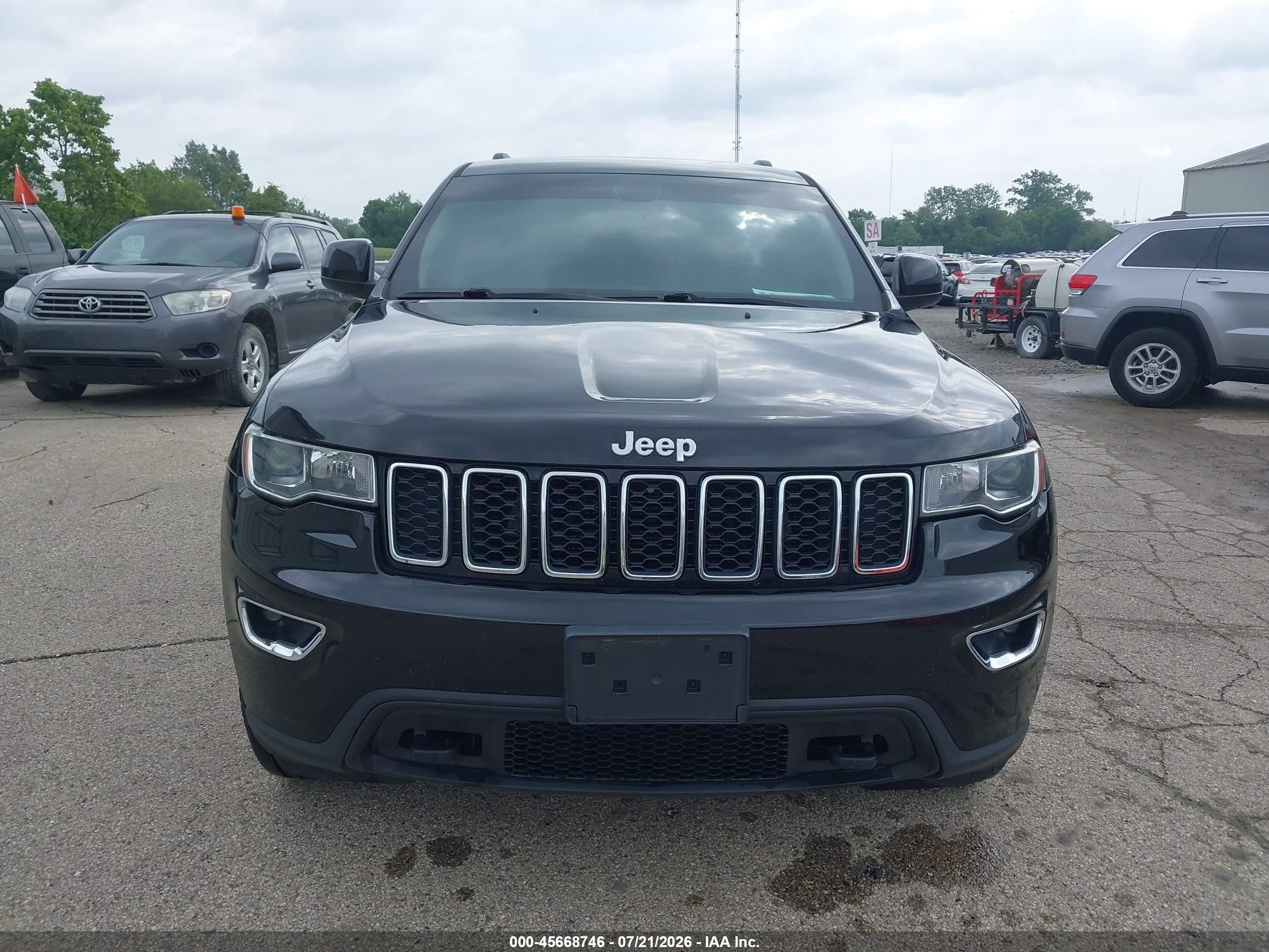 2020 Jeep Grand Cherokee Laredo E 4x4 Black vin: 1C4RJFAG8LC193861