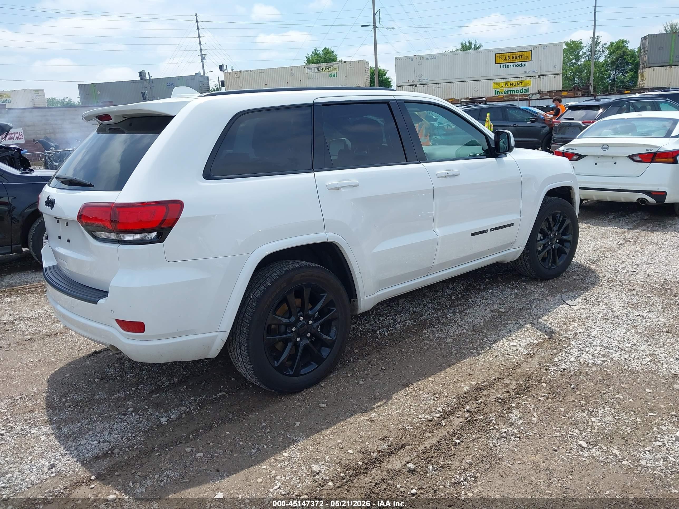 2021 Jeep Grand Cherokee Laredo X 4x4 White vin: 1C4RJFAG8MC549548