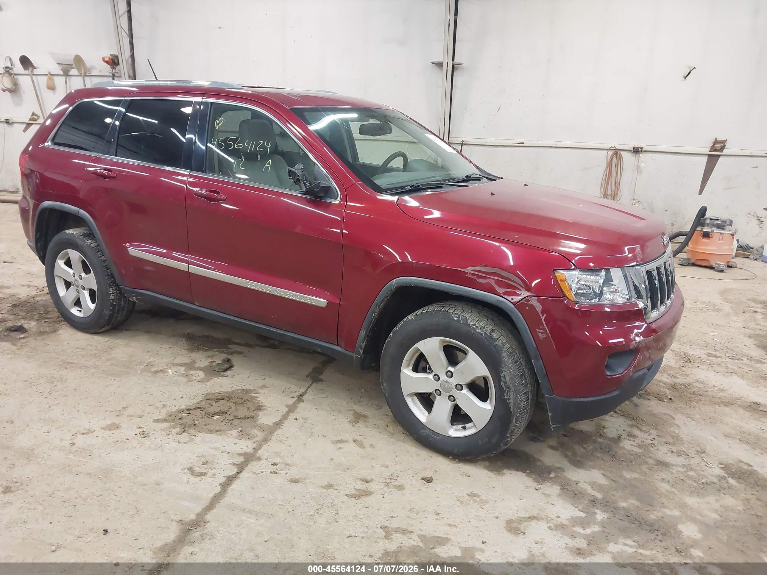 2012 Jeep Grand Cherokee Laredo Burgundy vin: 1C4RJFAG9CC113533