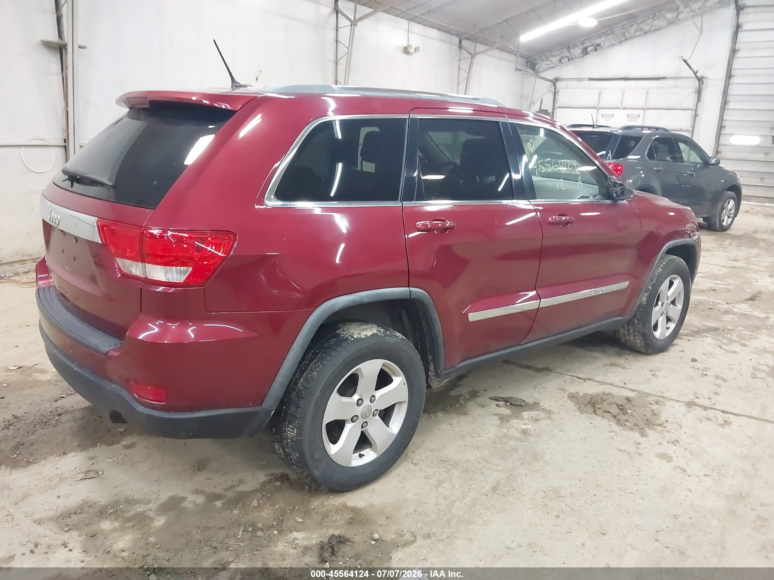 2012 Jeep Grand Cherokee Laredo Burgundy vin: 1C4RJFAG9CC113533
