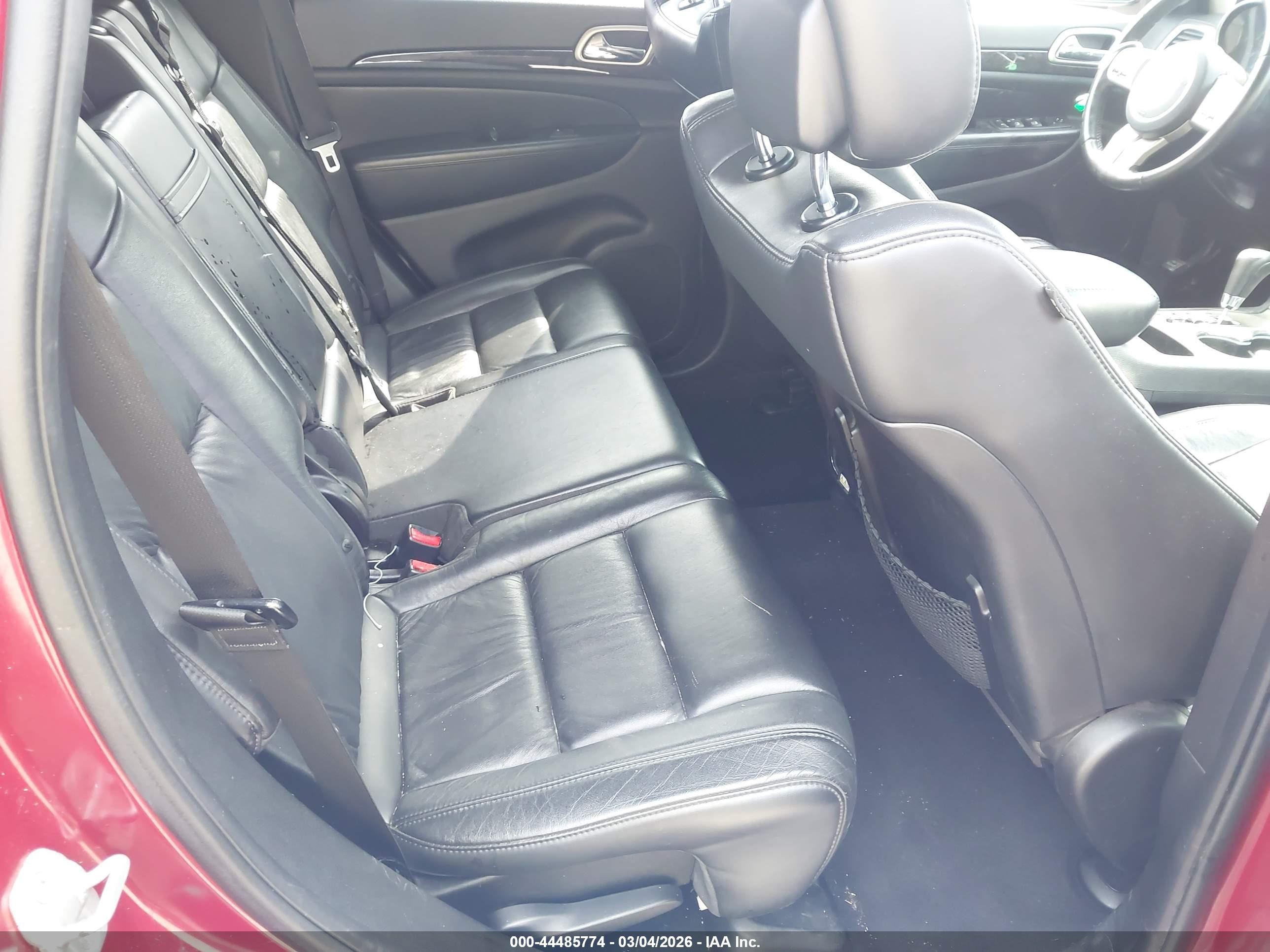 2012 Jeep Grand Cherokee Laredo Burgundy vin: 1C4RJFAG9CC115556