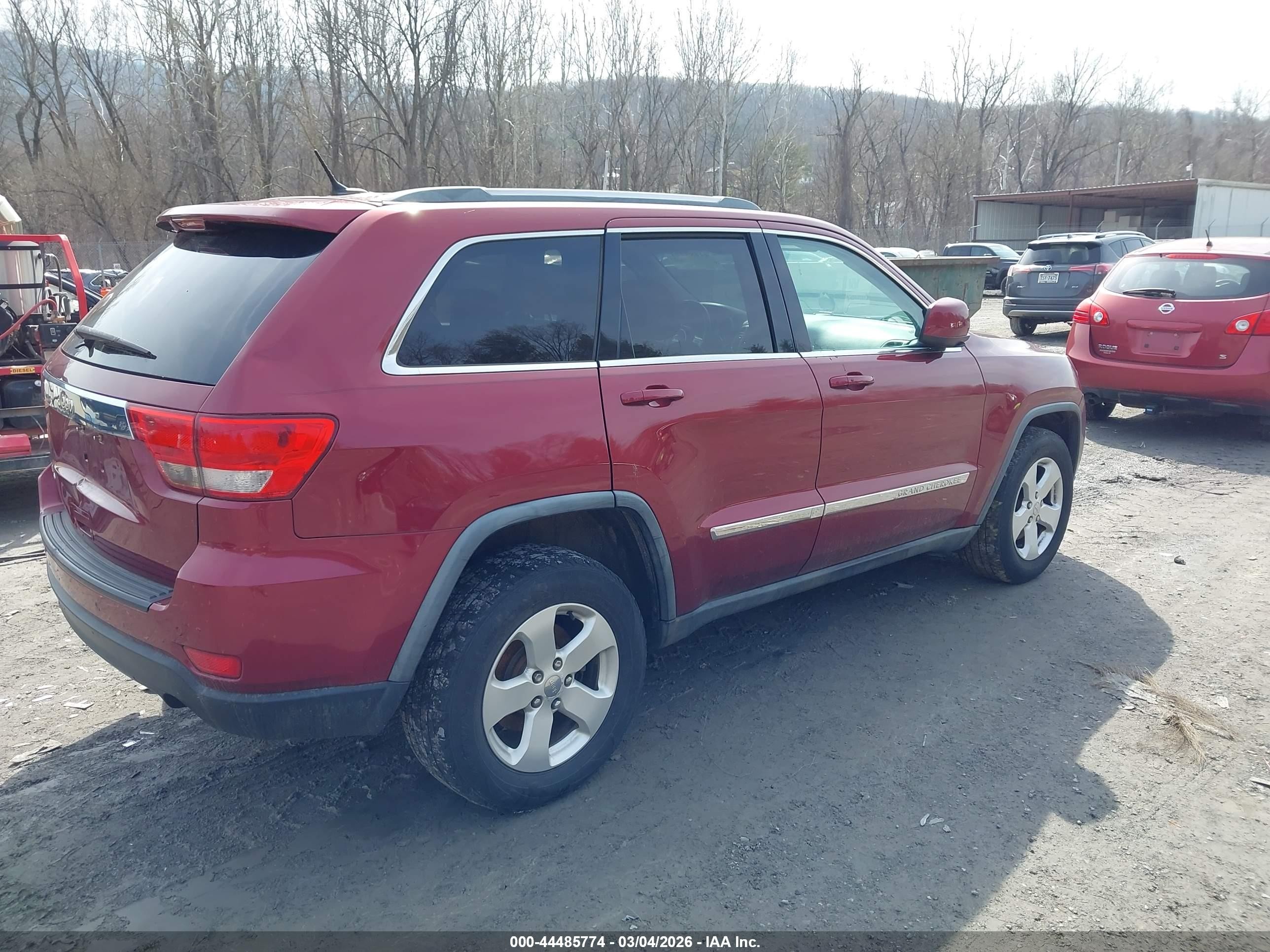 2012 Jeep Grand Cherokee Laredo Burgundy vin: 1C4RJFAG9CC115556