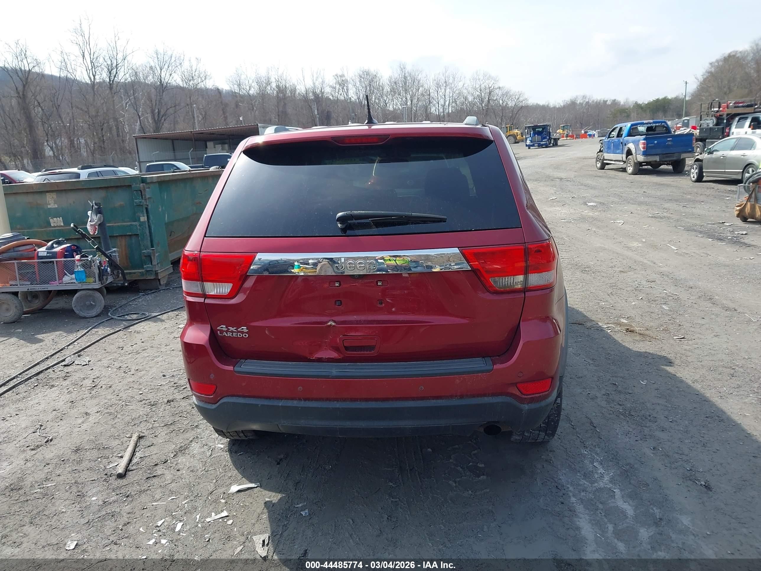 2012 Jeep Grand Cherokee Laredo Burgundy vin: 1C4RJFAG9CC115556