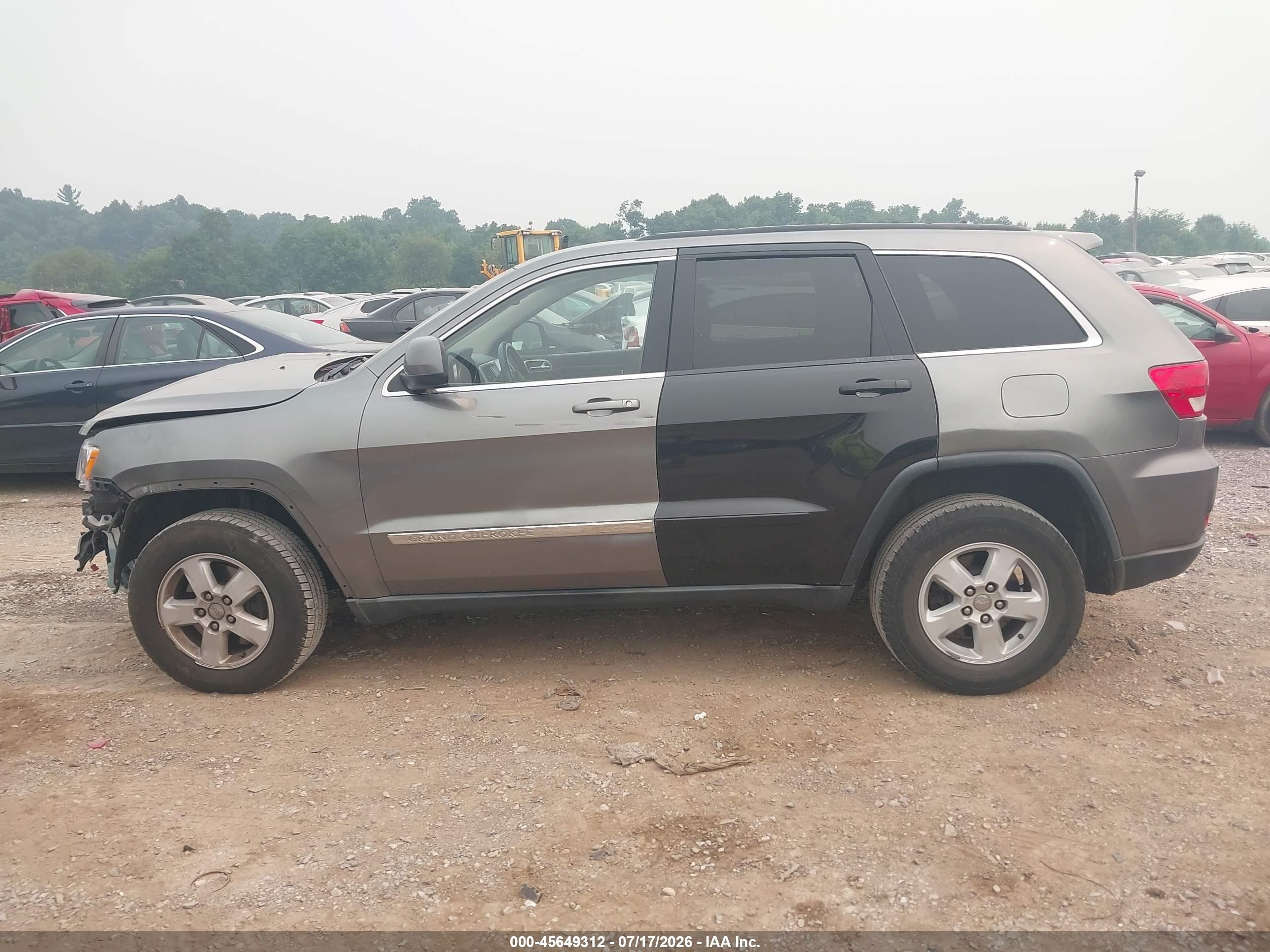 2012 Jeep Grand Cherokee Laredo Серый vin: 1C4RJFAG9CC175711