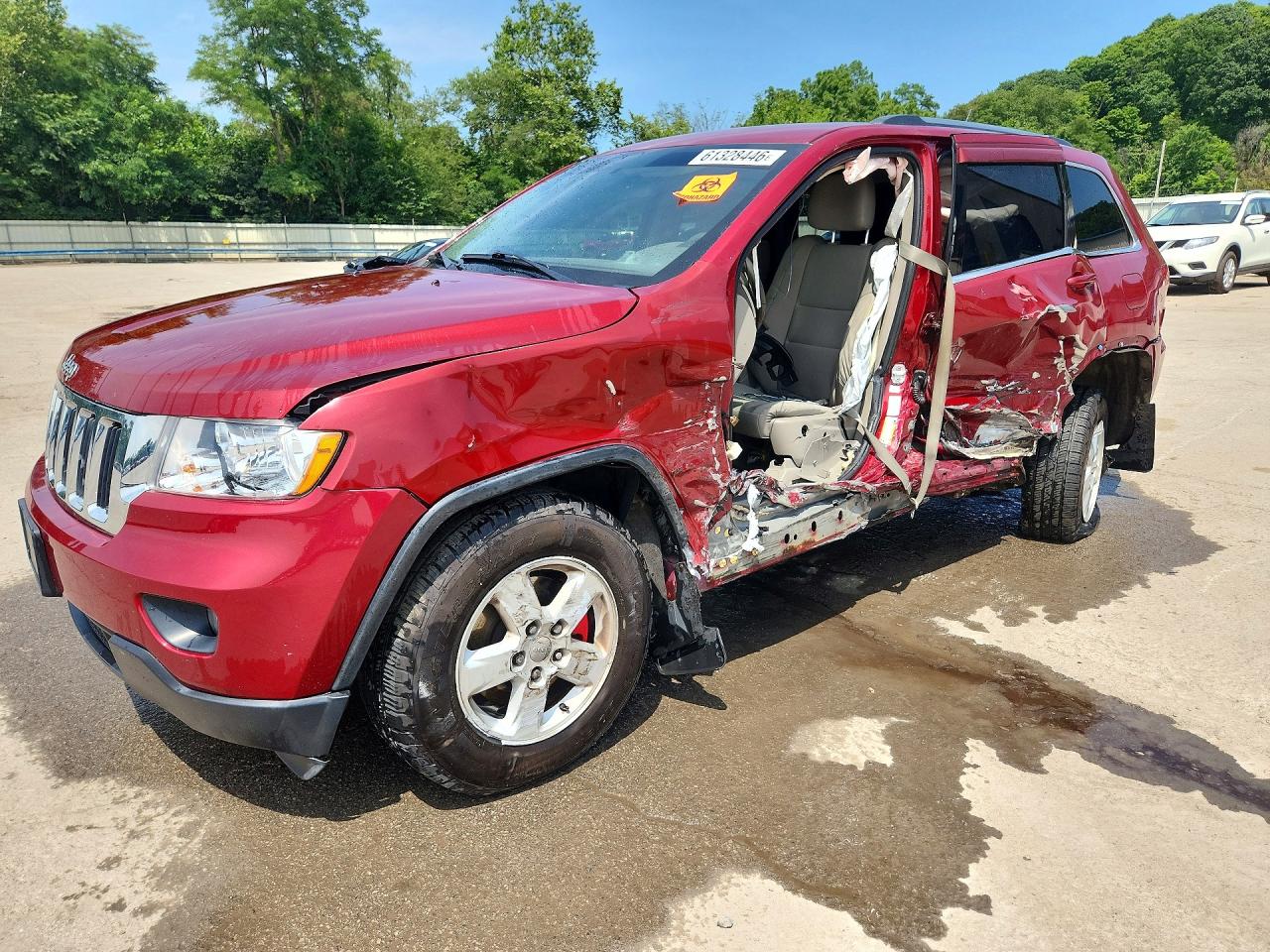 2012 Jeep Grand Cherokee Laredo Красный vin: 1C4RJFAG9CC182027