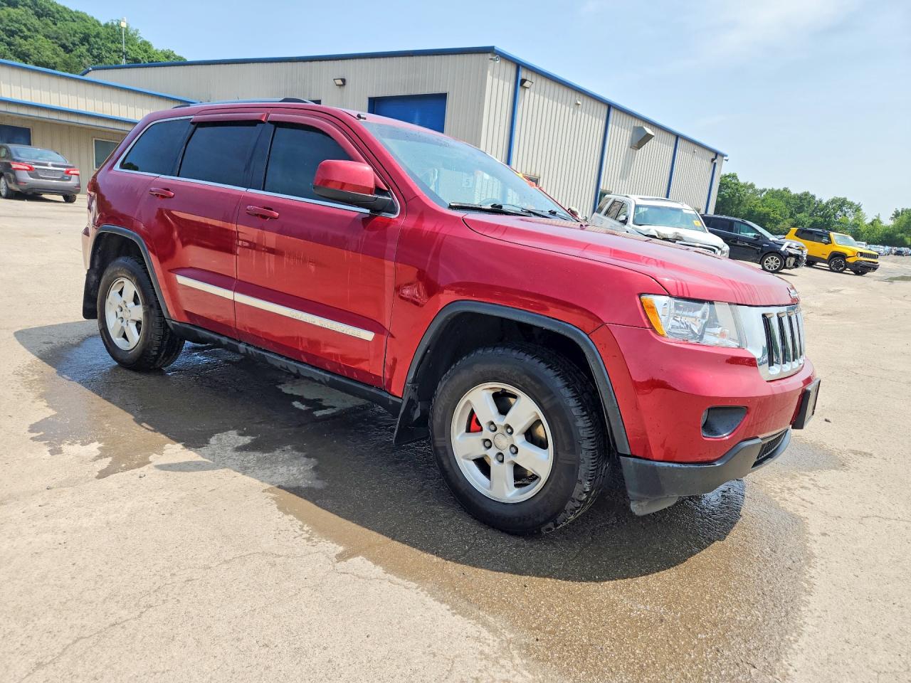 2012 Jeep Grand Cherokee Laredo Red vin: 1C4RJFAG9CC182027