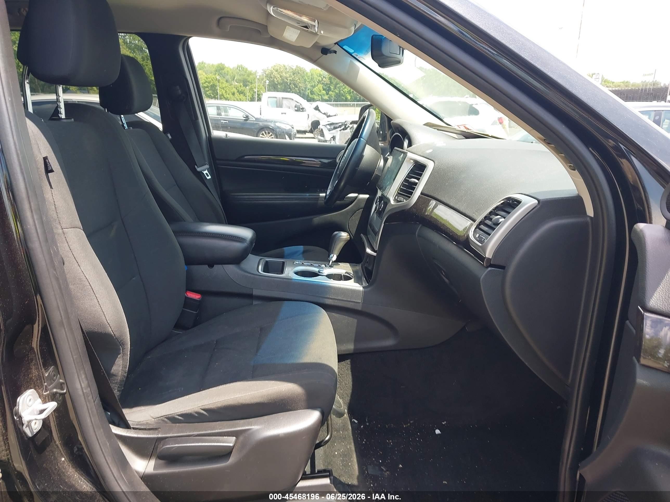 2012 Jeep Grand Cherokee Laredo Black vin: 1C4RJFAG9CC208304