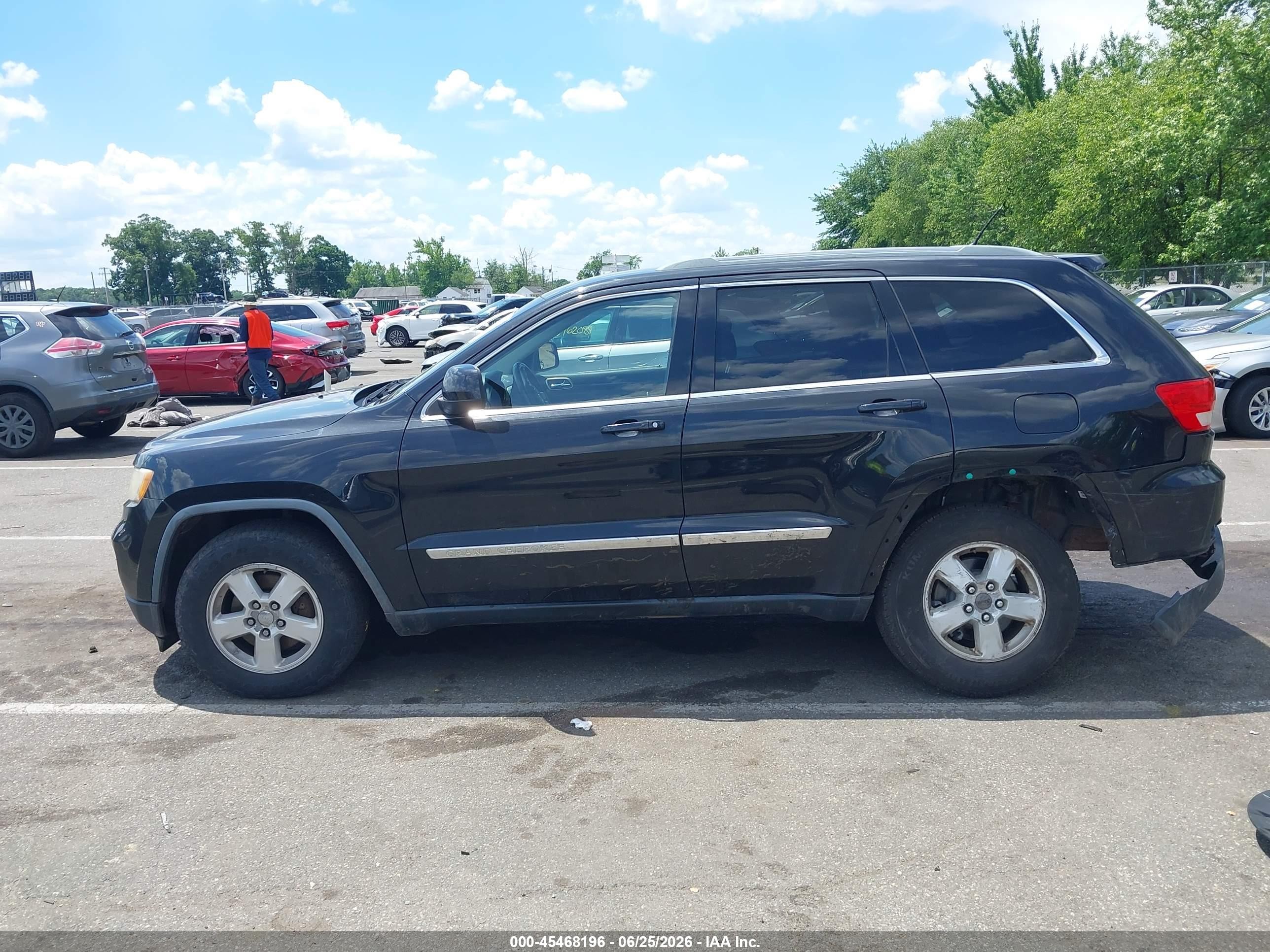 2012 Jeep Grand Cherokee Laredo Black vin: 1C4RJFAG9CC208304