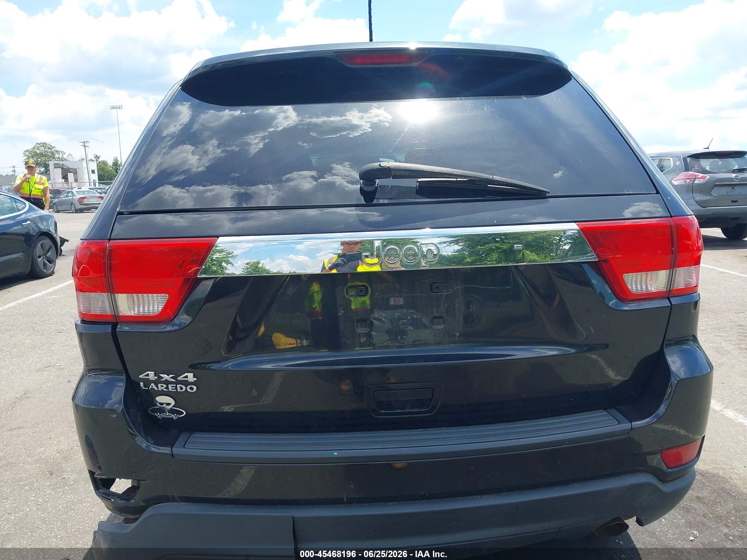 2012 Jeep Grand Cherokee Laredo Black vin: 1C4RJFAG9CC208304