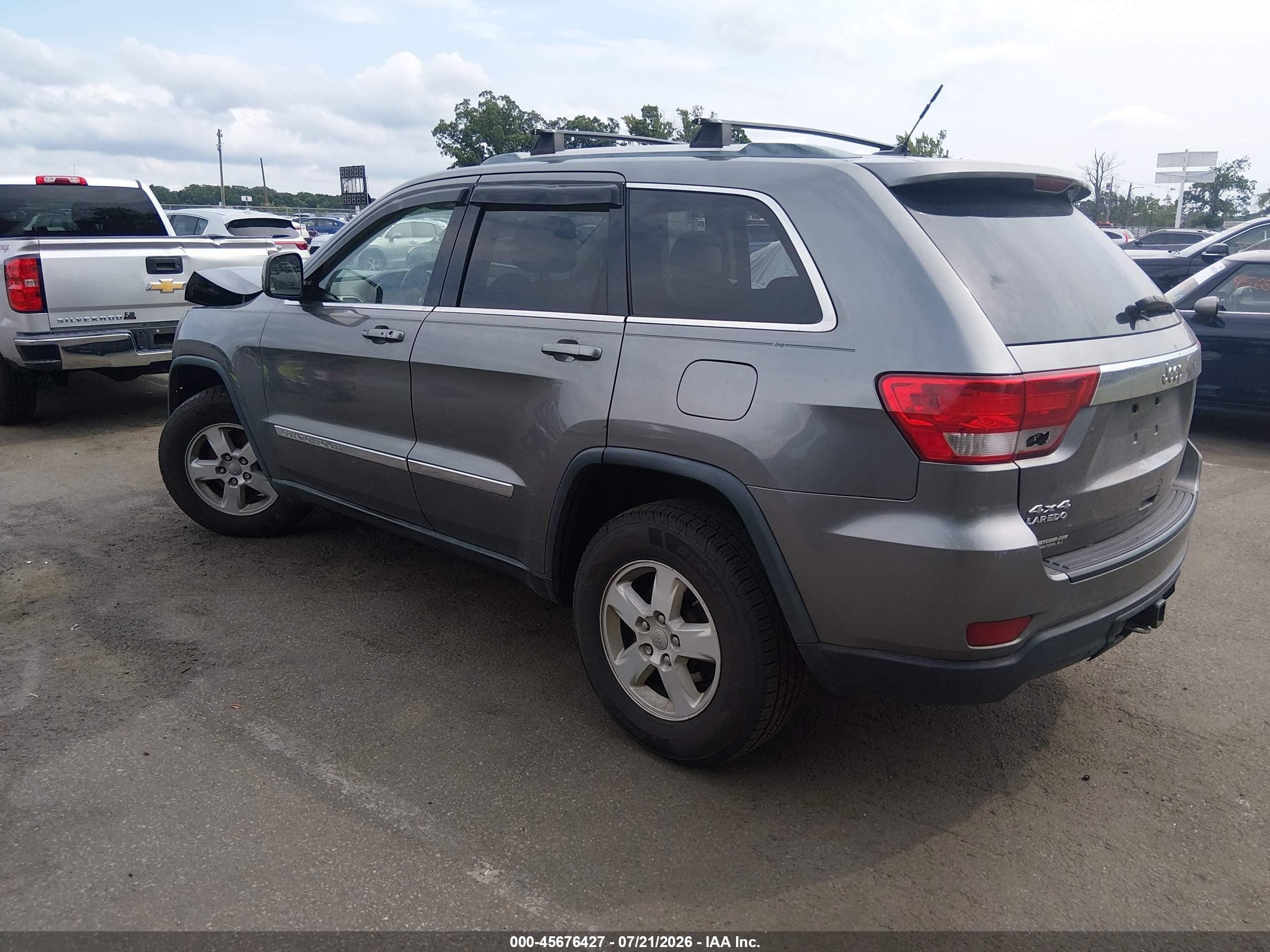 2012 Jeep Grand Cherokee Laredo Gray vin: 1C4RJFAG9CC222185