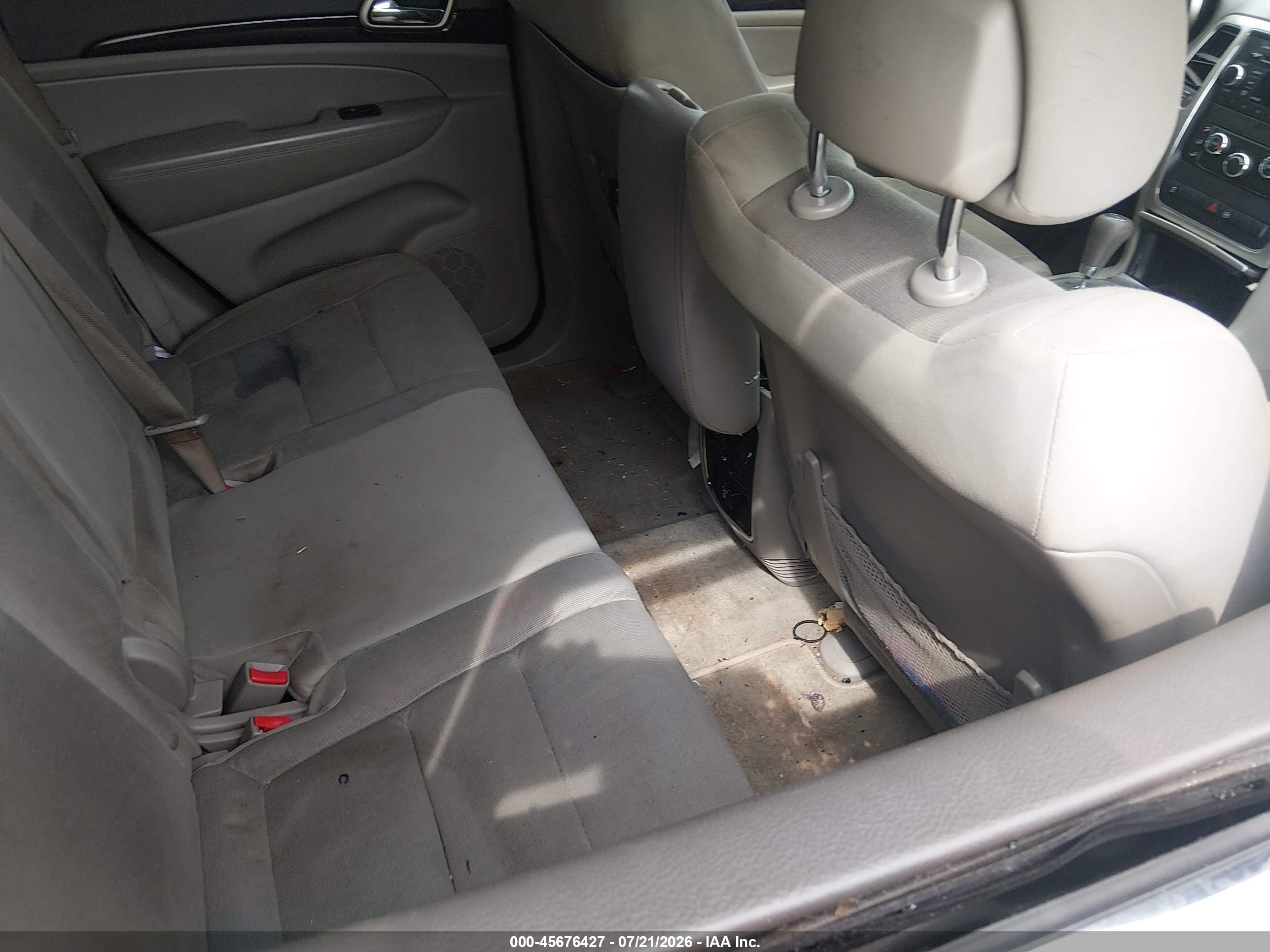 2012 Jeep Grand Cherokee Laredo Gray vin: 1C4RJFAG9CC222185