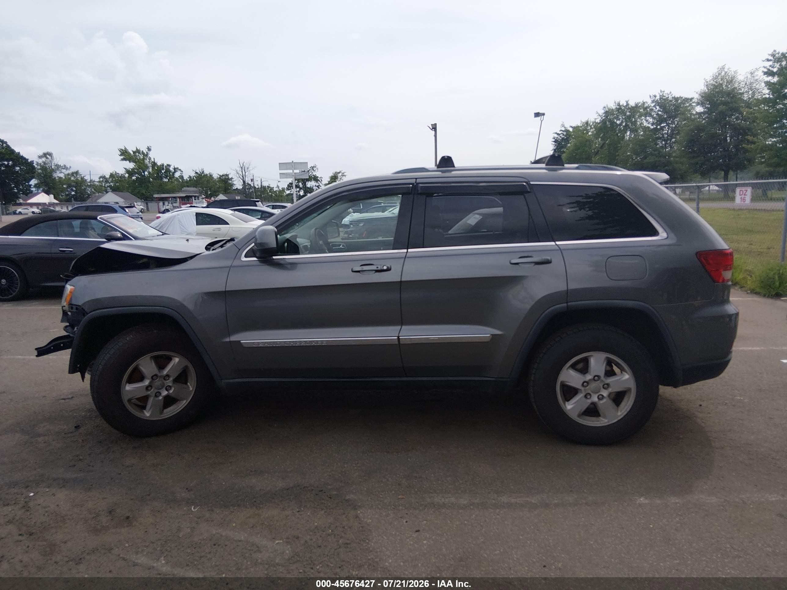 2012 Jeep Grand Cherokee Laredo Gray vin: 1C4RJFAG9CC222185