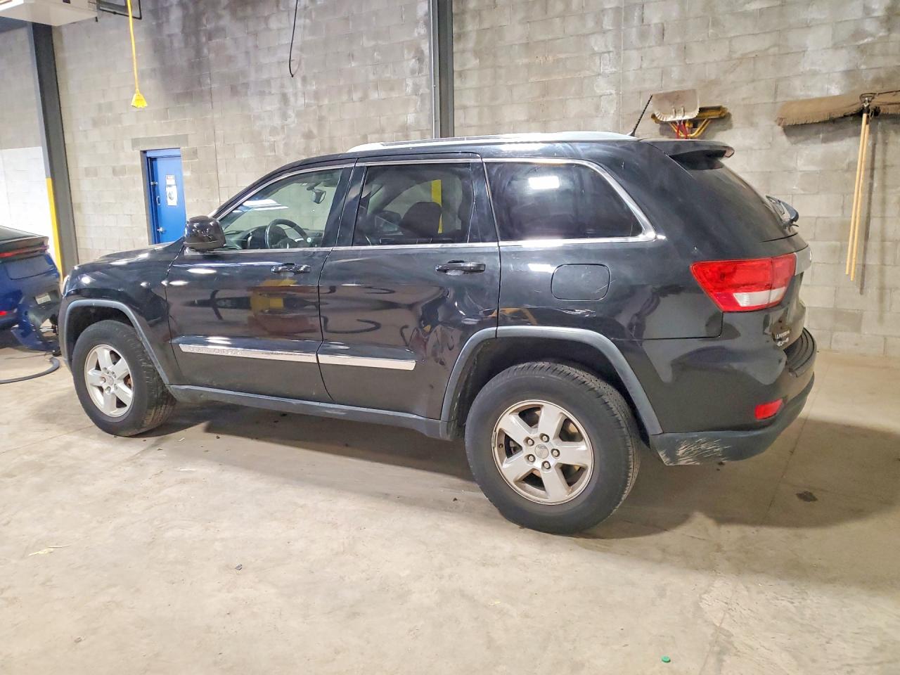 2012 Jeep Grand Cherokee Laredo Black vin: 1C4RJFAG9CC233932