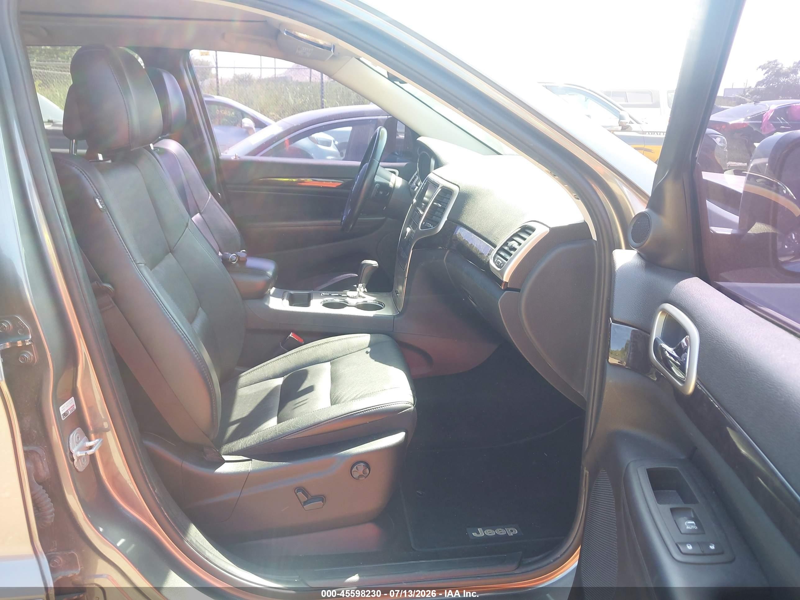 2012 Jeep Grand Cherokee Laredo Gray vin: 1C4RJFAG9CC249161