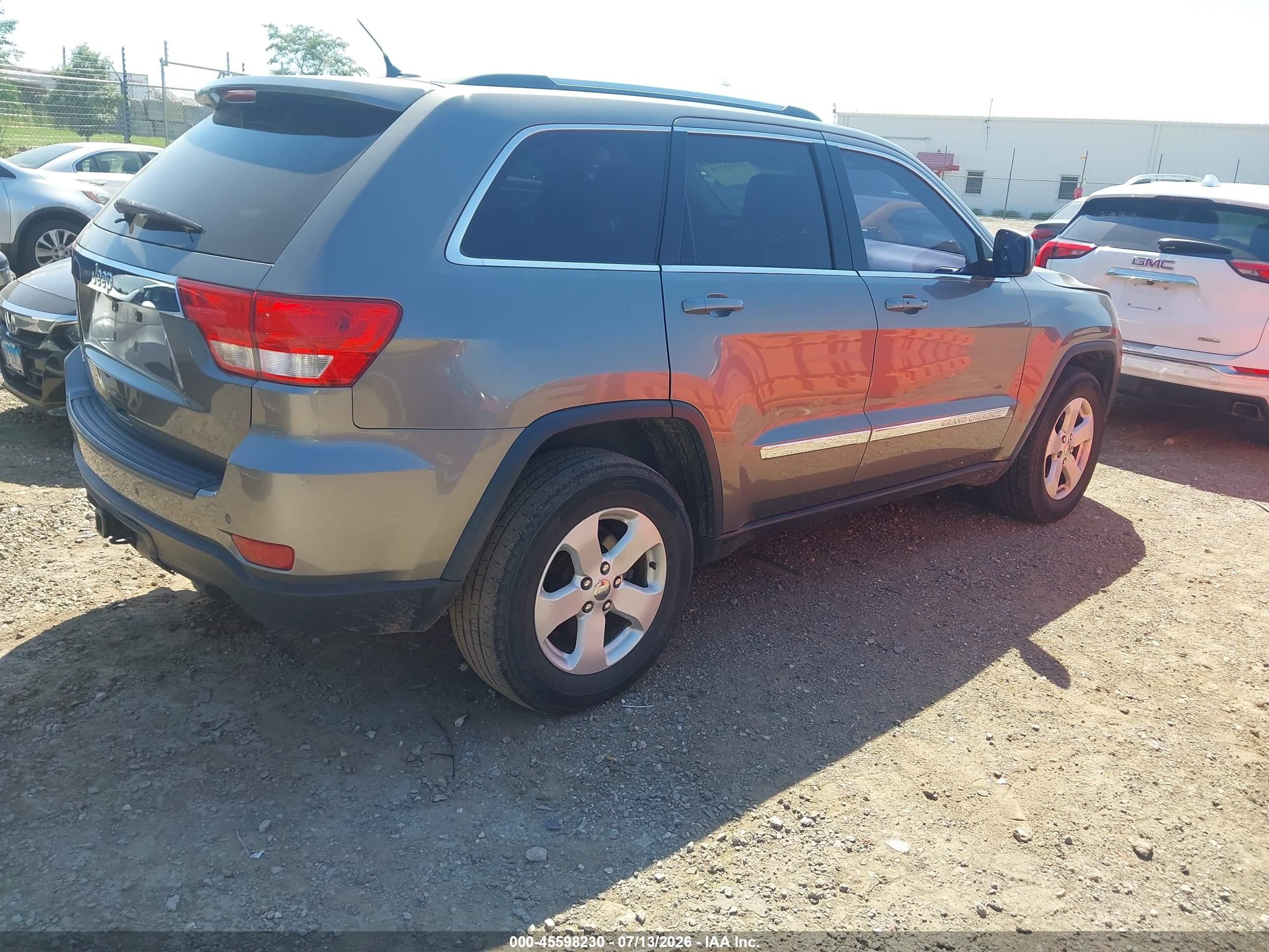 2012 Jeep Grand Cherokee Laredo Gray vin: 1C4RJFAG9CC249161