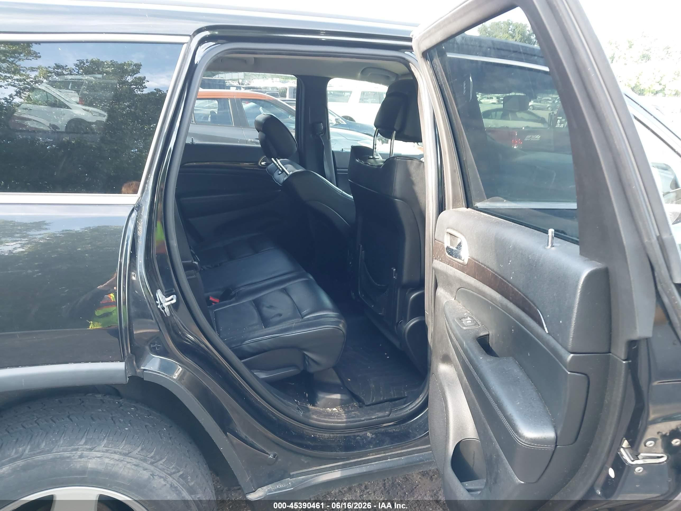2012 Jeep Grand Cherokee Laredo Black vin: 1C4RJFAG9CC255705