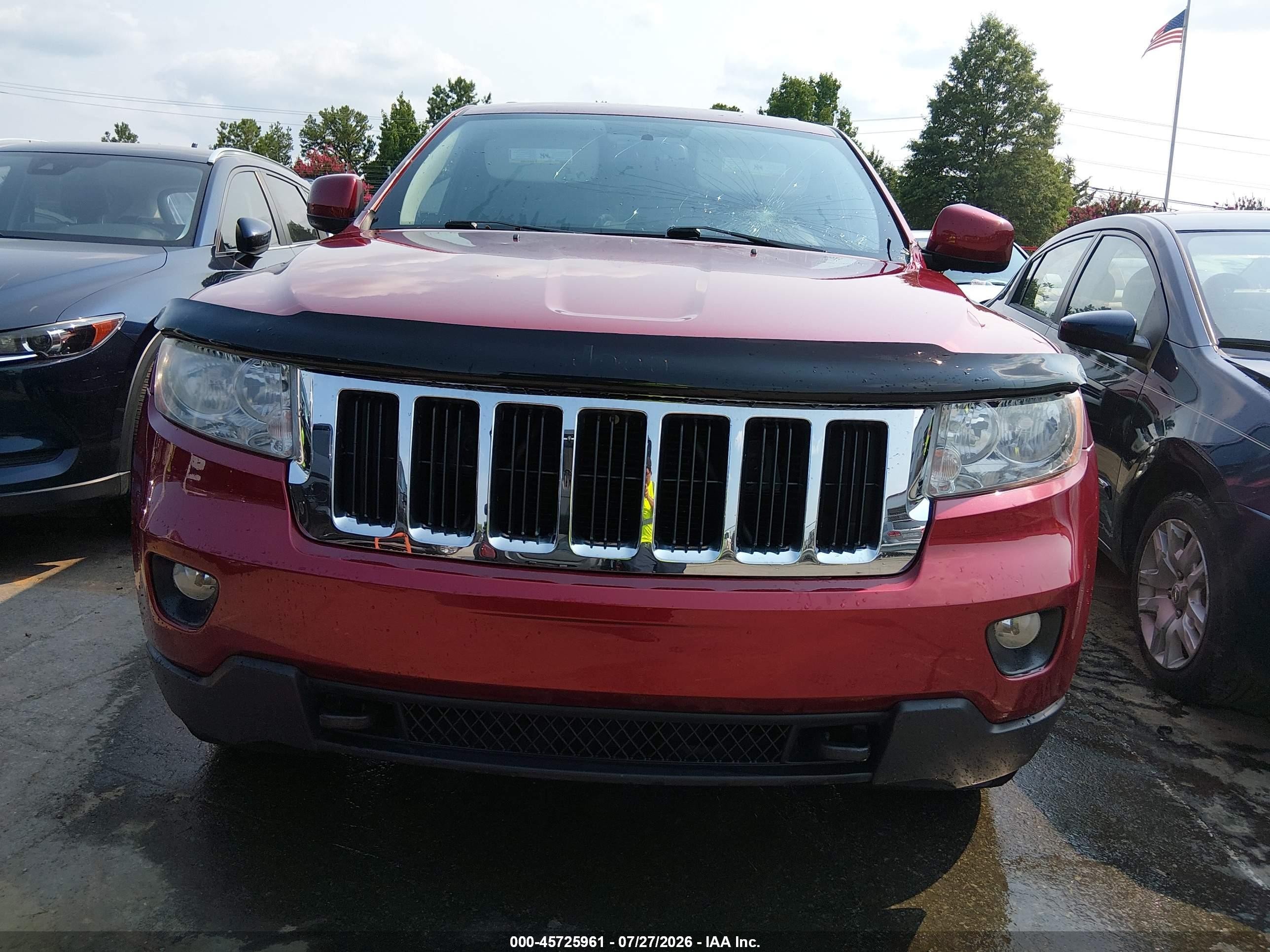 2012 Jeep Grand Cherokee Laredo Red vin: 1C4RJFAG9CC263156