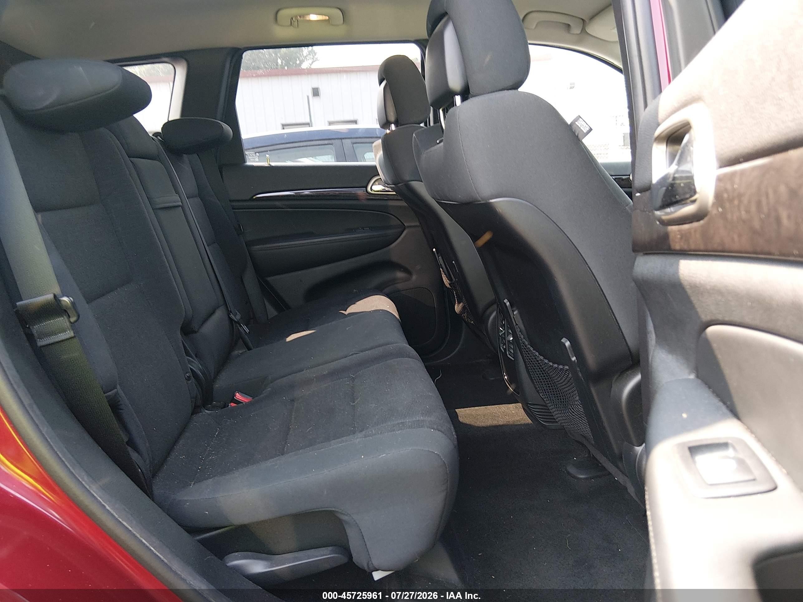 2012 Jeep Grand Cherokee Laredo Red vin: 1C4RJFAG9CC263156