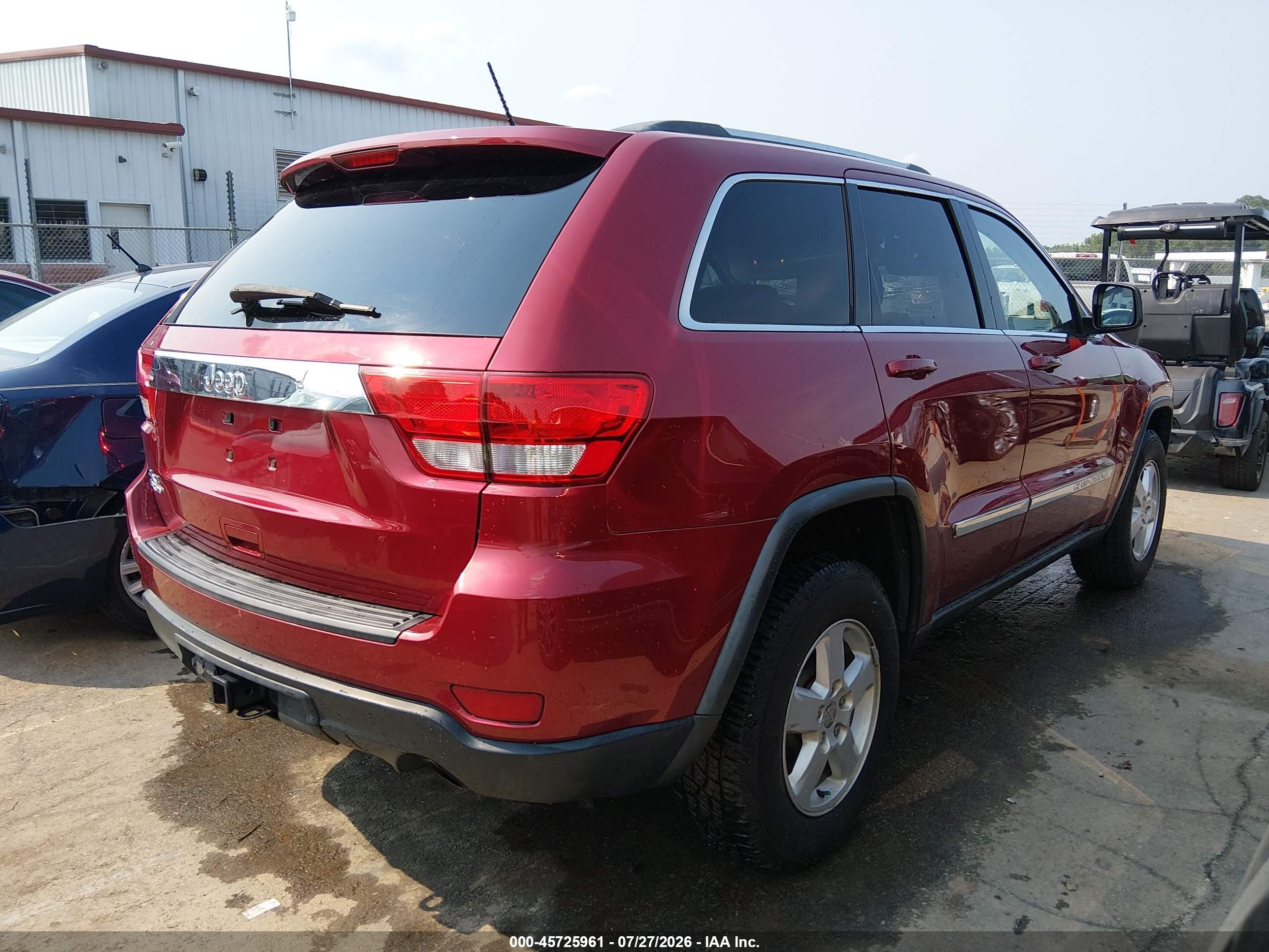 2012 Jeep Grand Cherokee Laredo Red vin: 1C4RJFAG9CC263156
