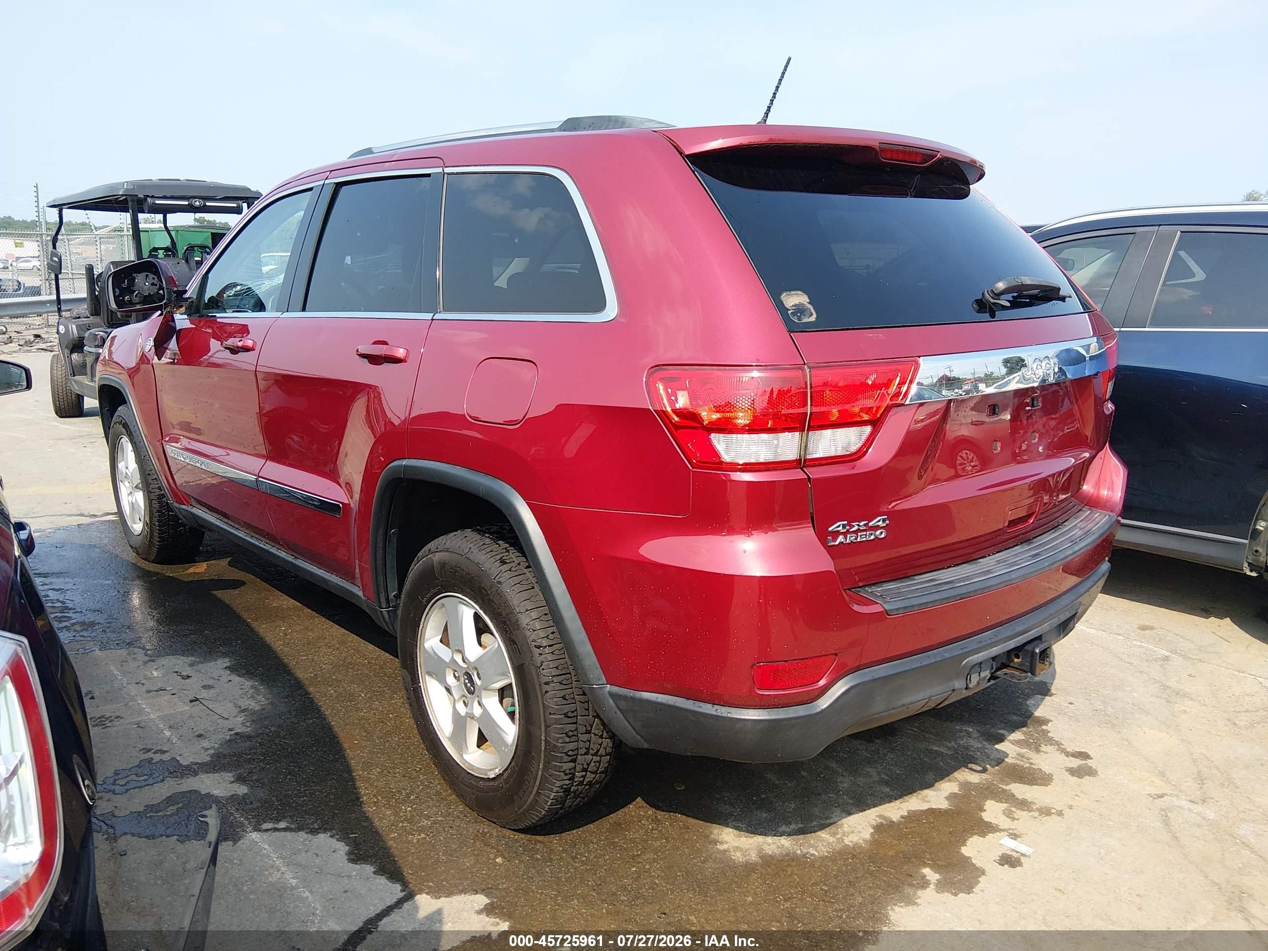 2012 Jeep Grand Cherokee Laredo Red vin: 1C4RJFAG9CC263156