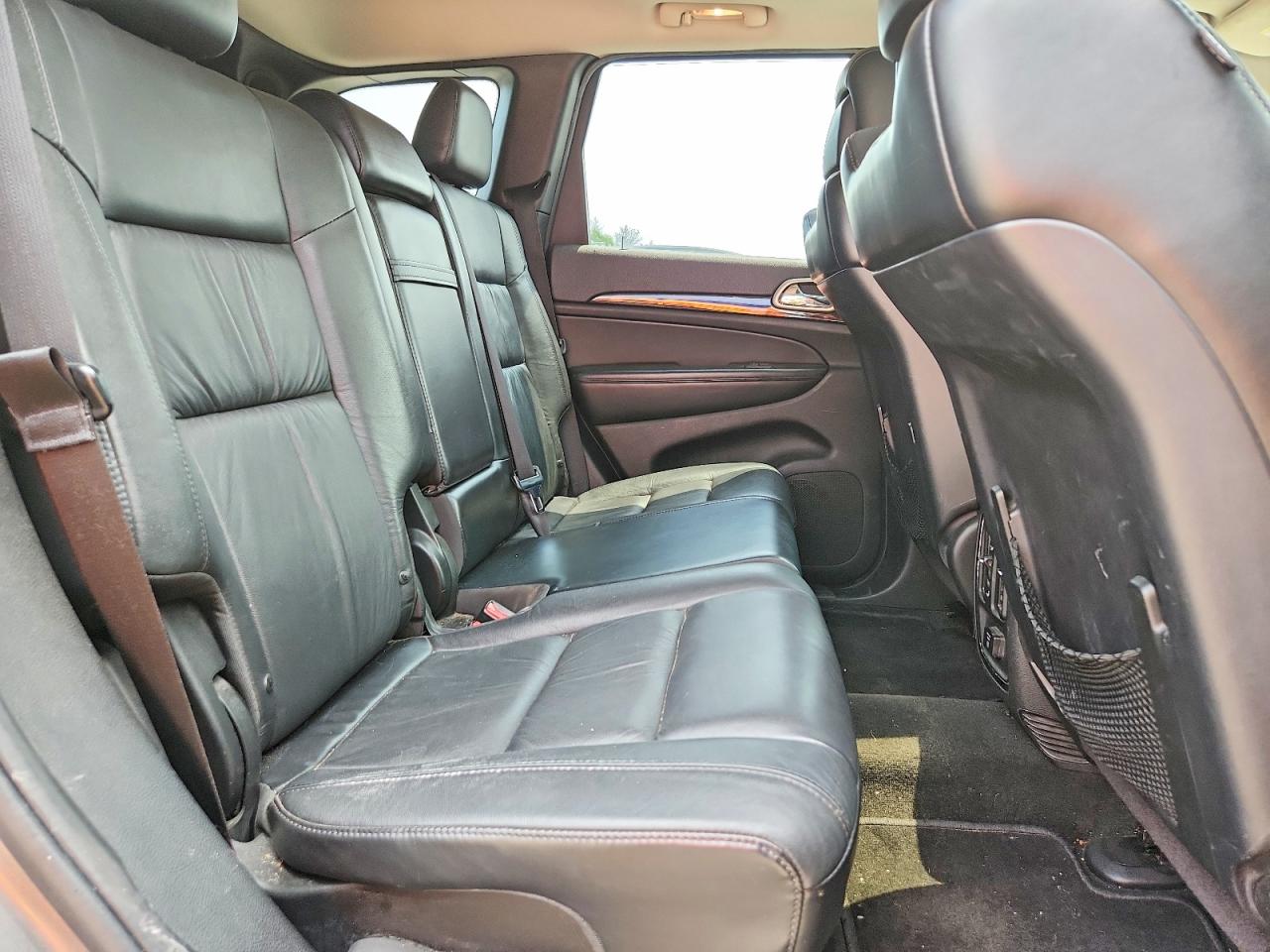 2012 Jeep Grand Cherokee Laredo Gray vin: 1C4RJFAG9CC281379