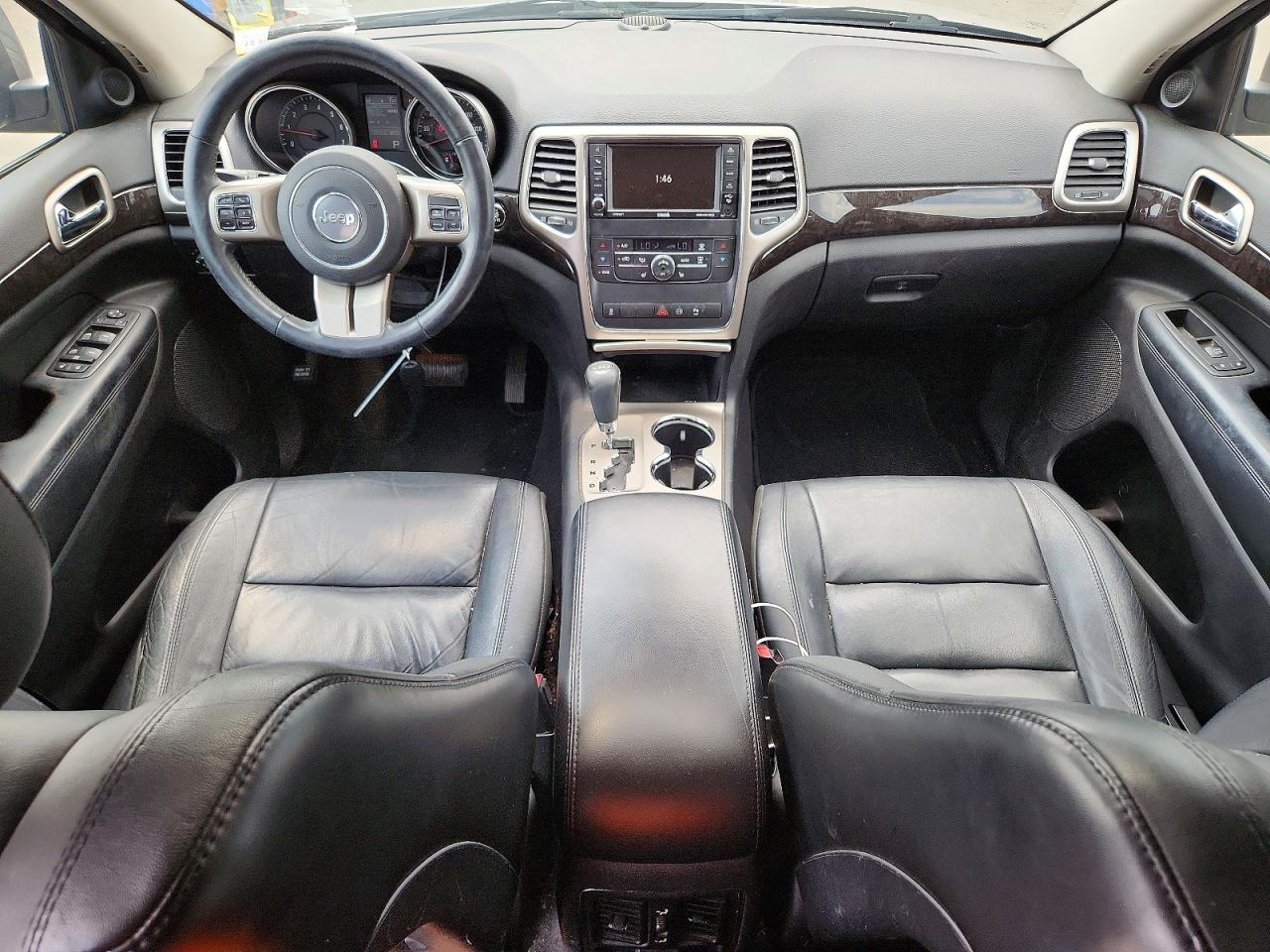 2012 Jeep Grand Cherokee Laredo Gray vin: 1C4RJFAG9CC281379