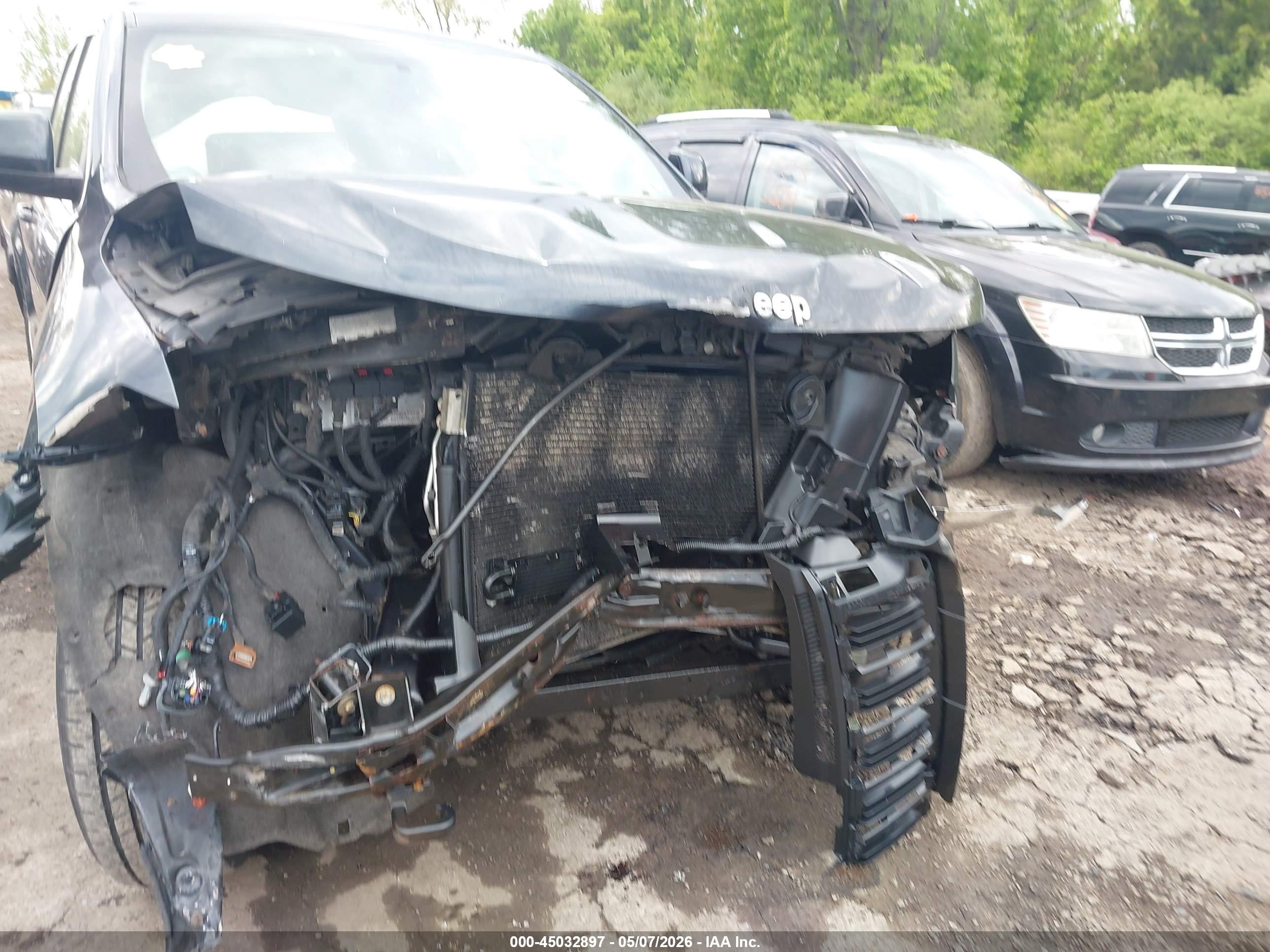 2012 Jeep Grand Cherokee Laredo Серый vin: 1C4RJFAG9CC292673