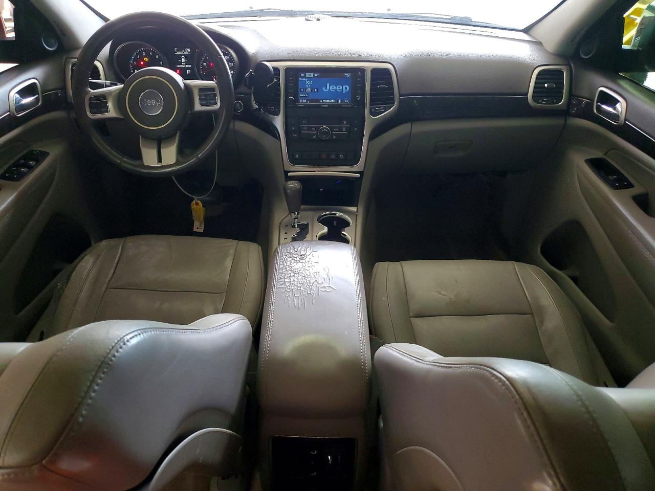 2012 Jeep Grand Cherokee Laredo Красный vin: 1C4RJFAG9CC296884