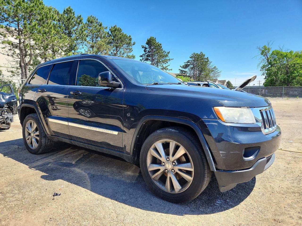 2012 Jeep Grand Cherokee Laredo Серый vin: 1C4RJFAG9CC299333