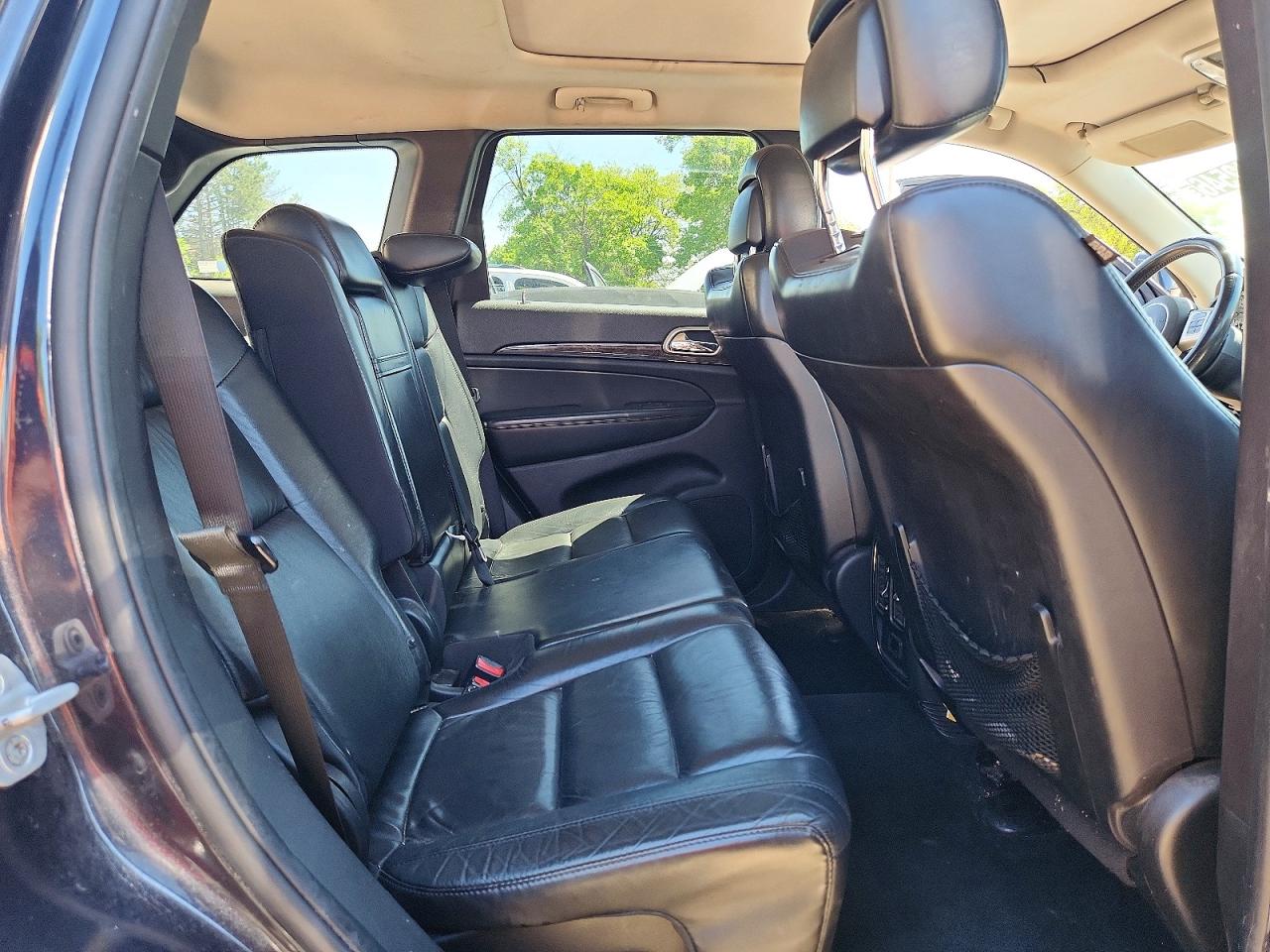2012 Jeep Grand Cherokee Laredo Серый vin: 1C4RJFAG9CC299333