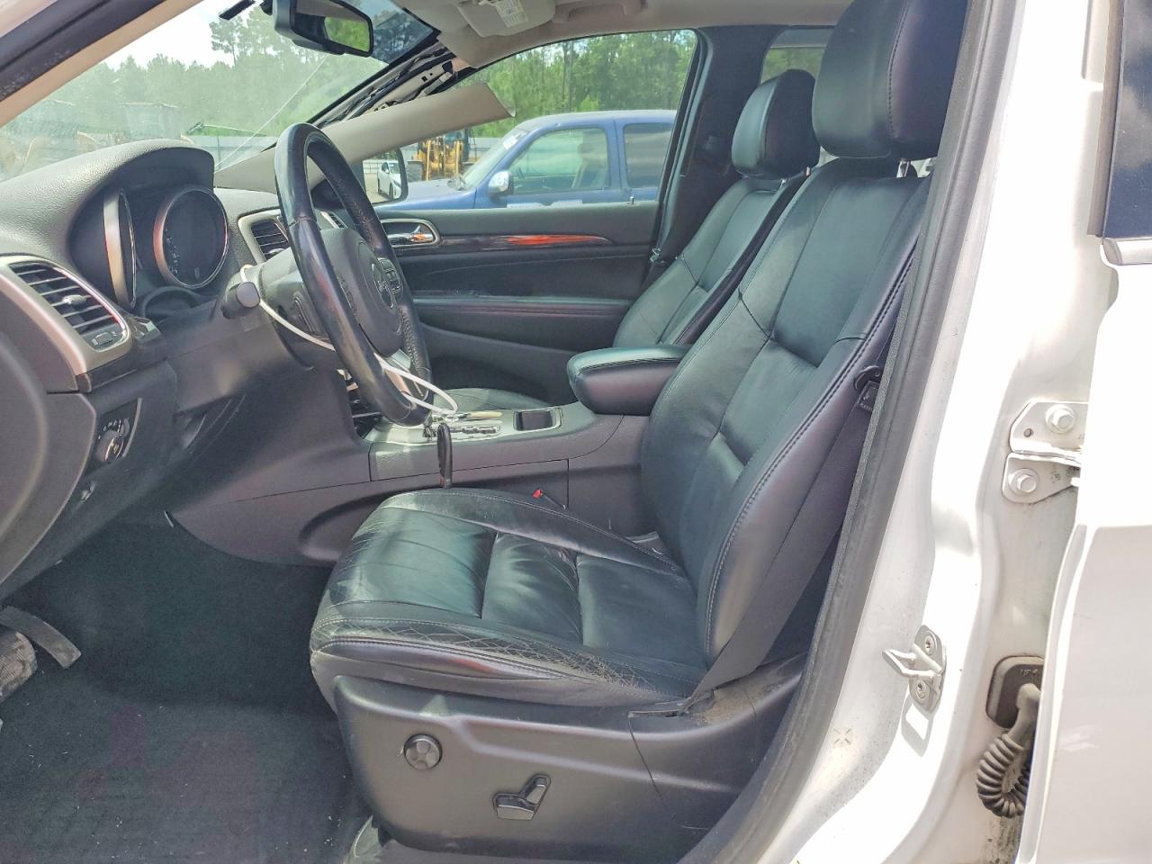 2013 Jeep Grand Cherokee Laredo White vin: 1C4RJFAG9DC513576