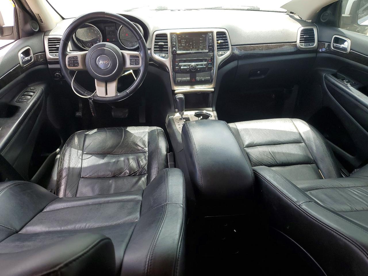 2013 Jeep Grand Cherokee Laredo White vin: 1C4RJFAG9DC513576
