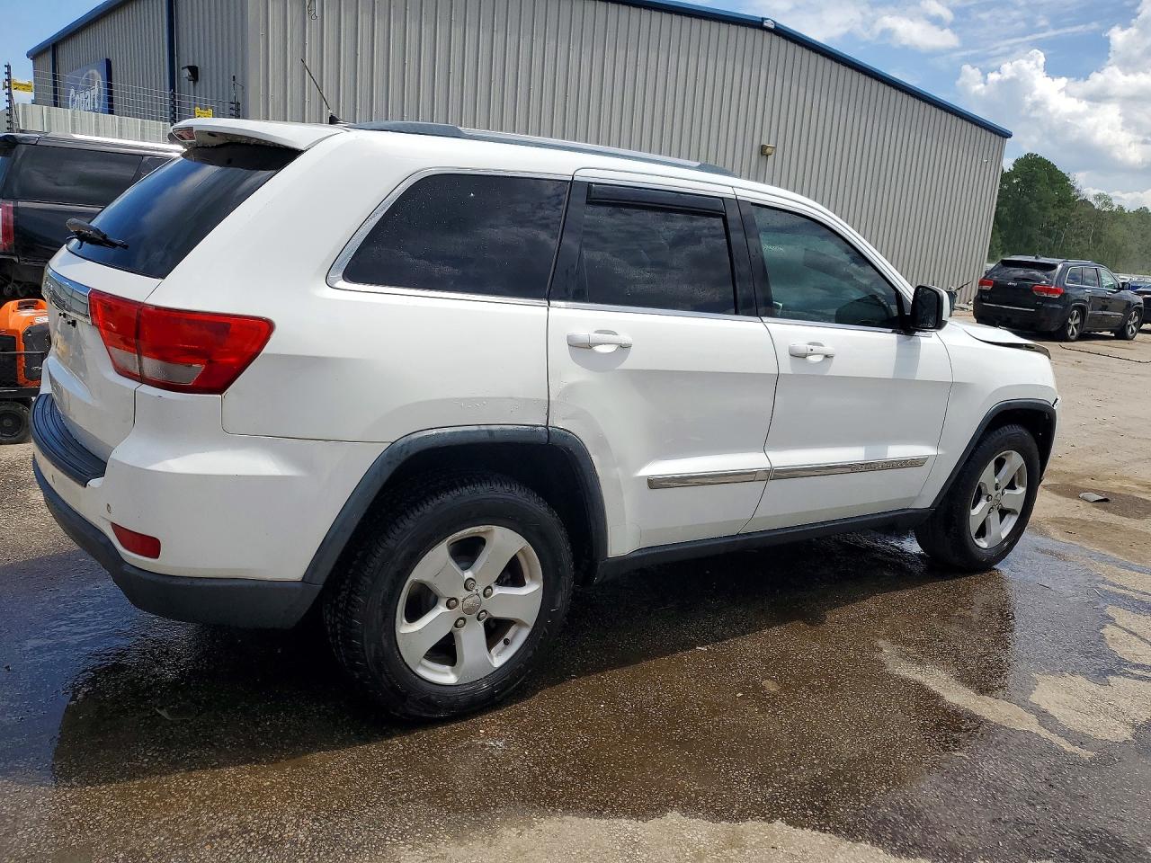 2013 Jeep Grand Cherokee Laredo White vin: 1C4RJFAG9DC513576