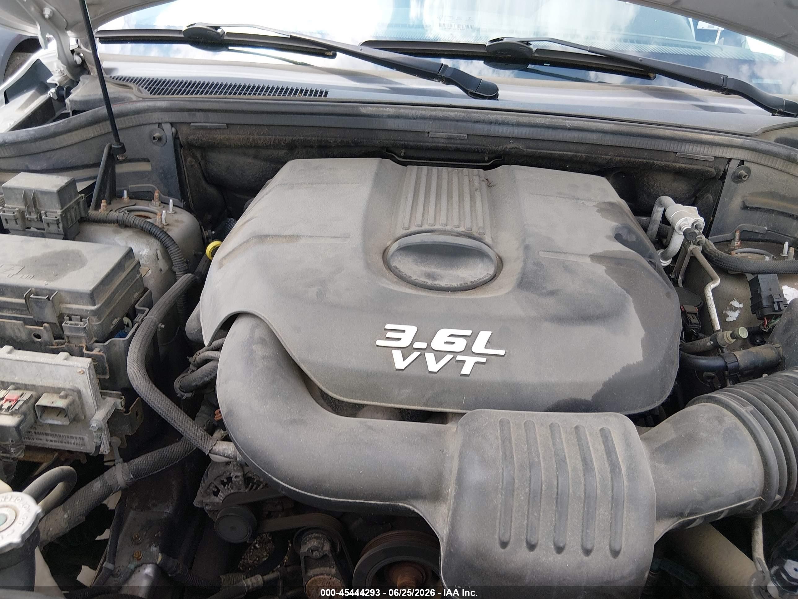2013 Jeep Grand Cherokee Laredo Silver vin: 1C4RJFAG9DC544827