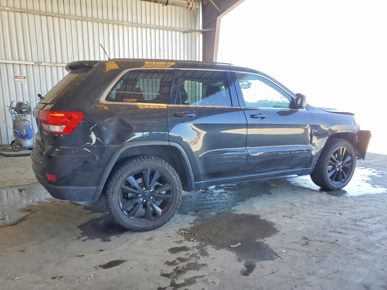 2013 Jeep Grand Cherokee Laredo Black vin: 1C4RJFAG9DC568688