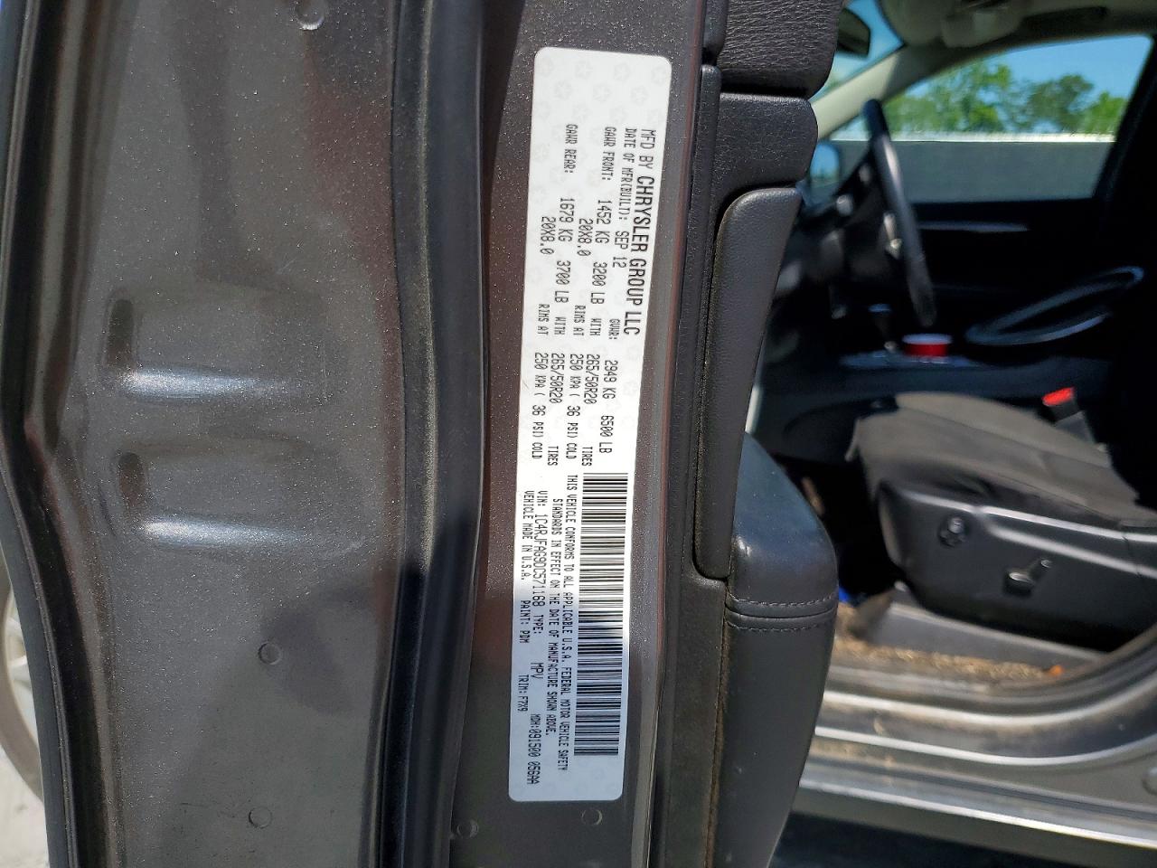 2013 Jeep Grand Cherokee Laredo Gray vin: 1C4RJFAG9DC571168