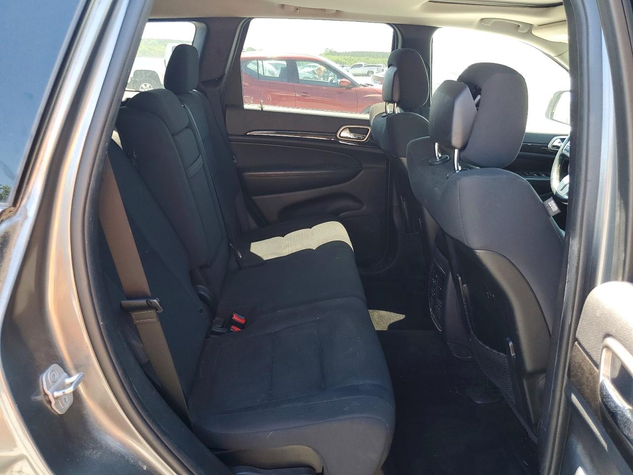 2013 Jeep Grand Cherokee Laredo Gray vin: 1C4RJFAG9DC571168
