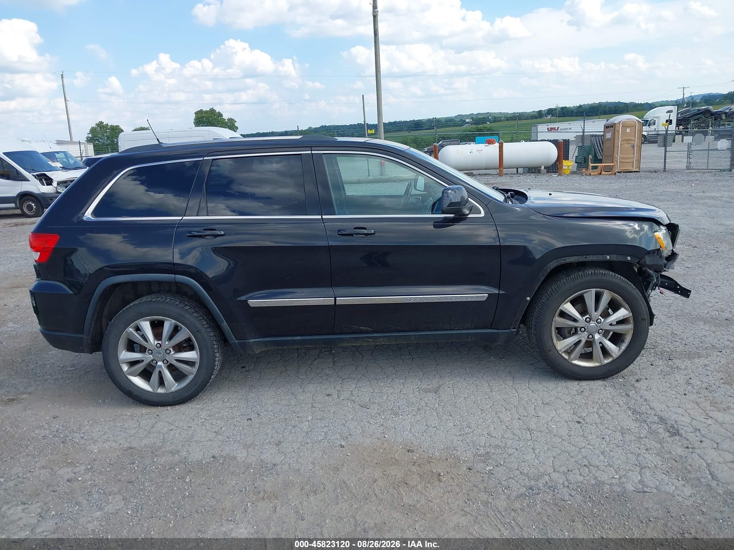 2013 Jeep Grand Cherokee Laredo Black vin: 1C4RJFAG9DC587189