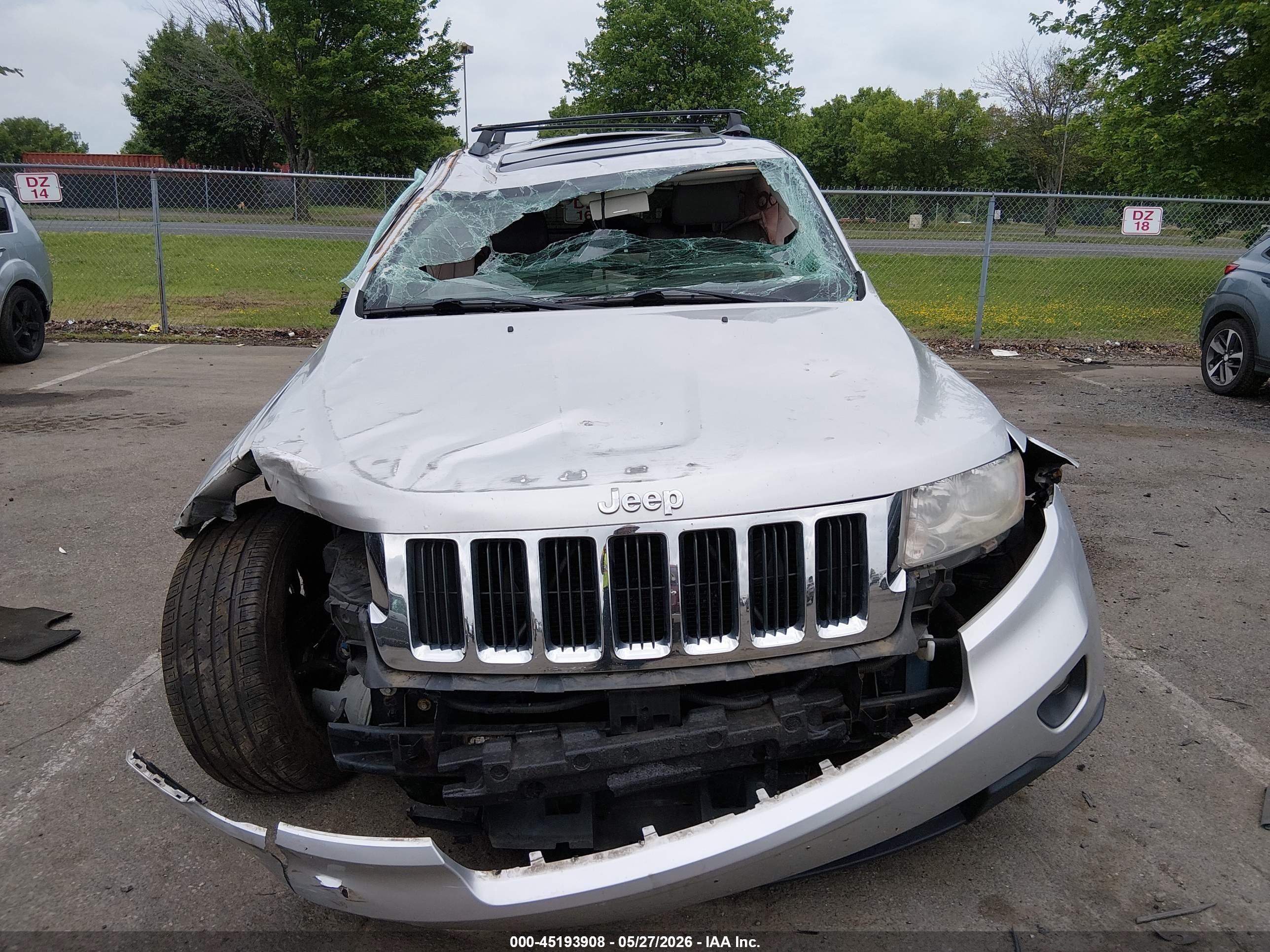 2013 Jeep Grand Cherokee Laredo Silver vin: 1C4RJFAG9DC620787