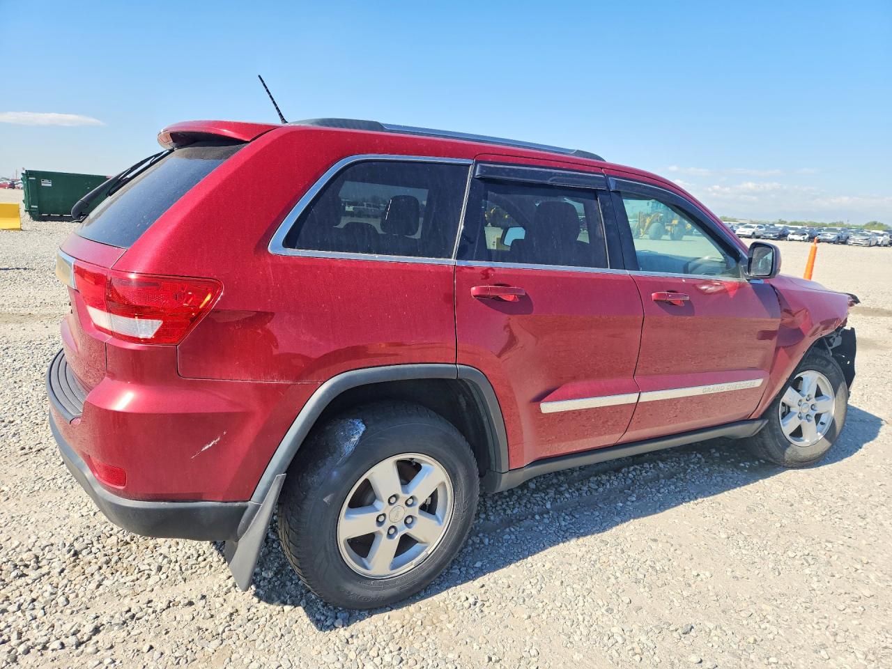 2013 Jeep Grand Cherokee Laredo Red vin: 1C4RJFAG9DC631806